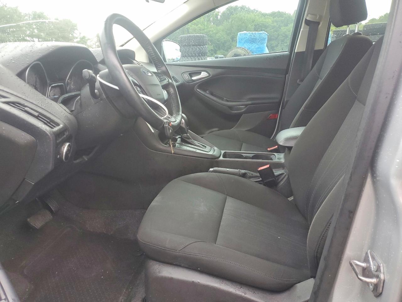 2015 Ford Focus Se White vin: 1FADP3F24FL208595