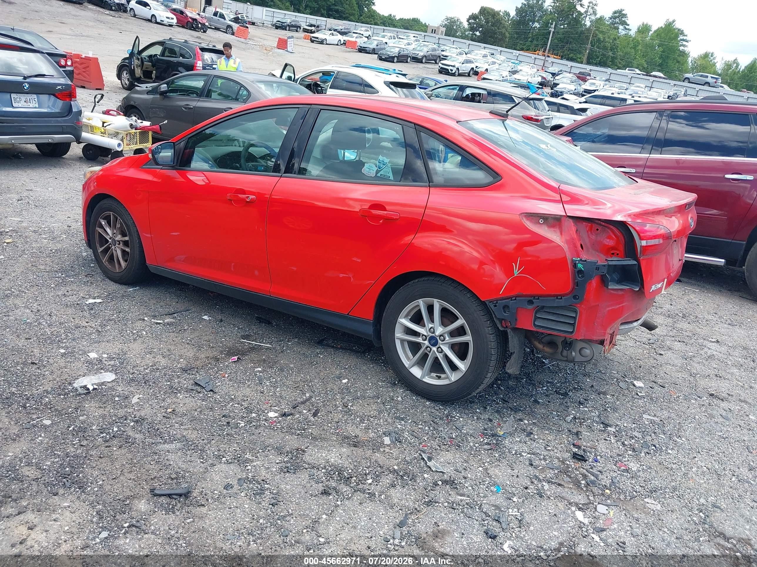 2015 Ford Focus Se Red vin: 1FADP3F24FL208628