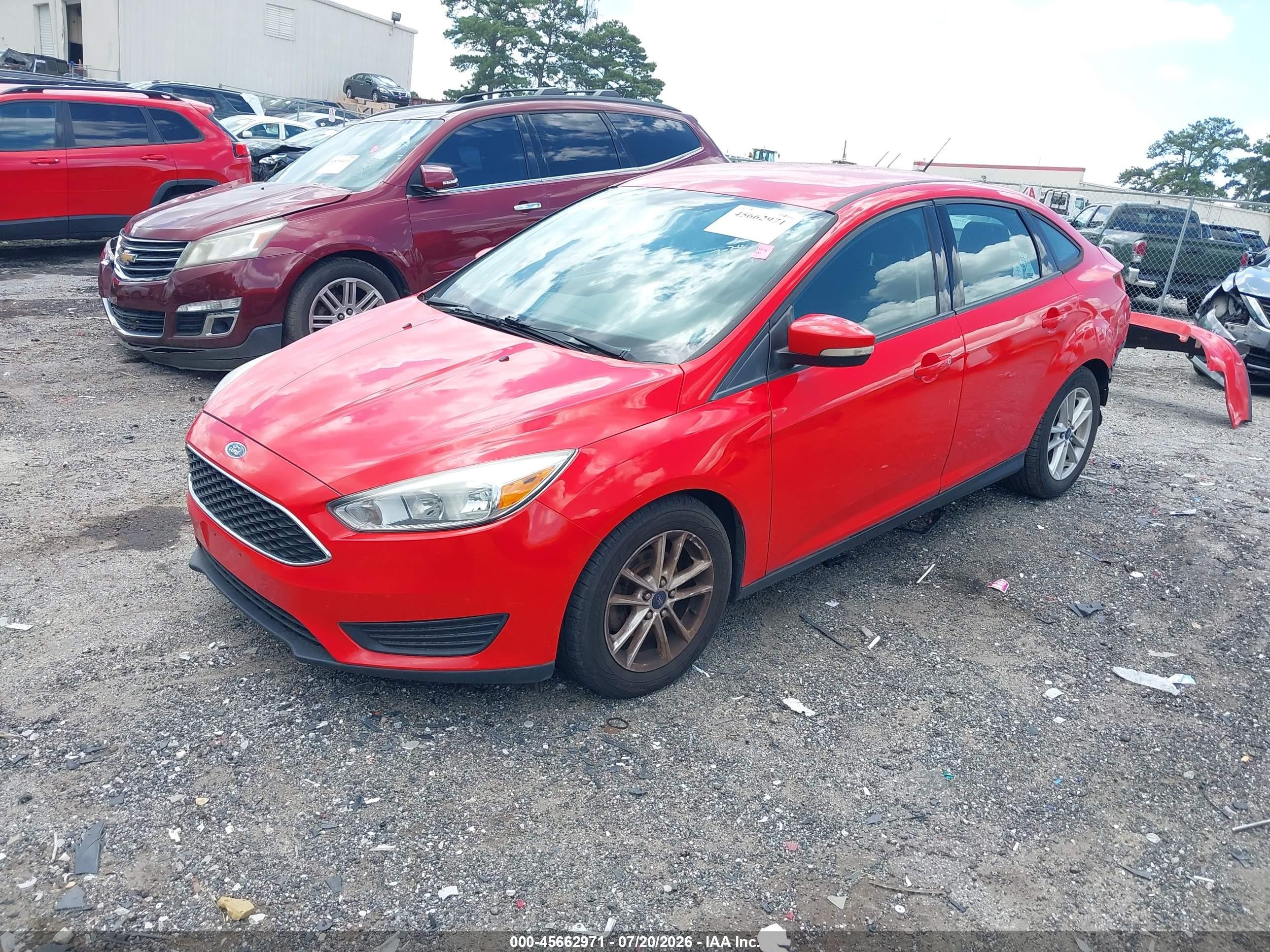 2015 Ford Focus Se Red vin: 1FADP3F24FL208628