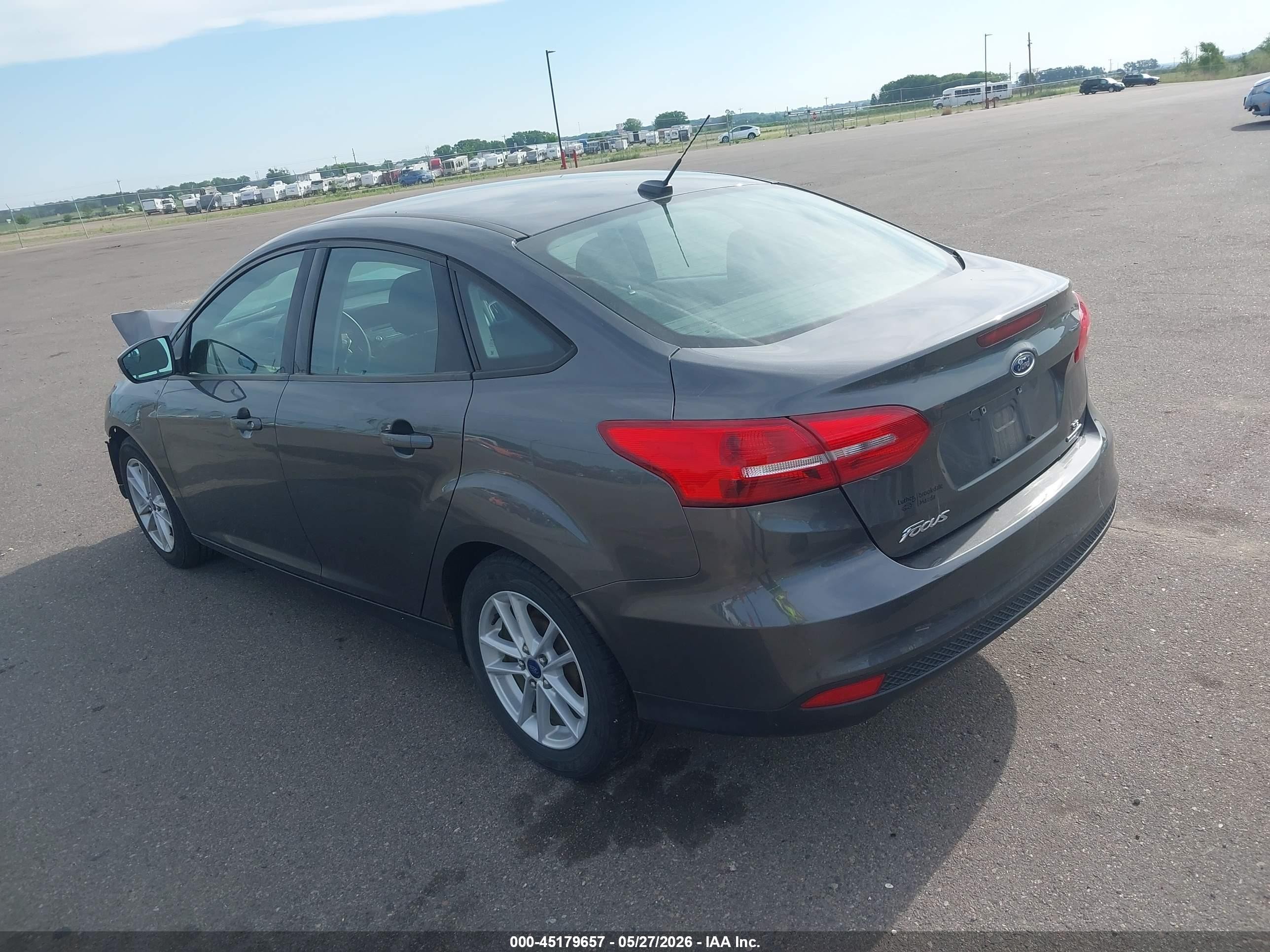 2015 Ford Focus Se Gray vin: 1FADP3F24FL209620