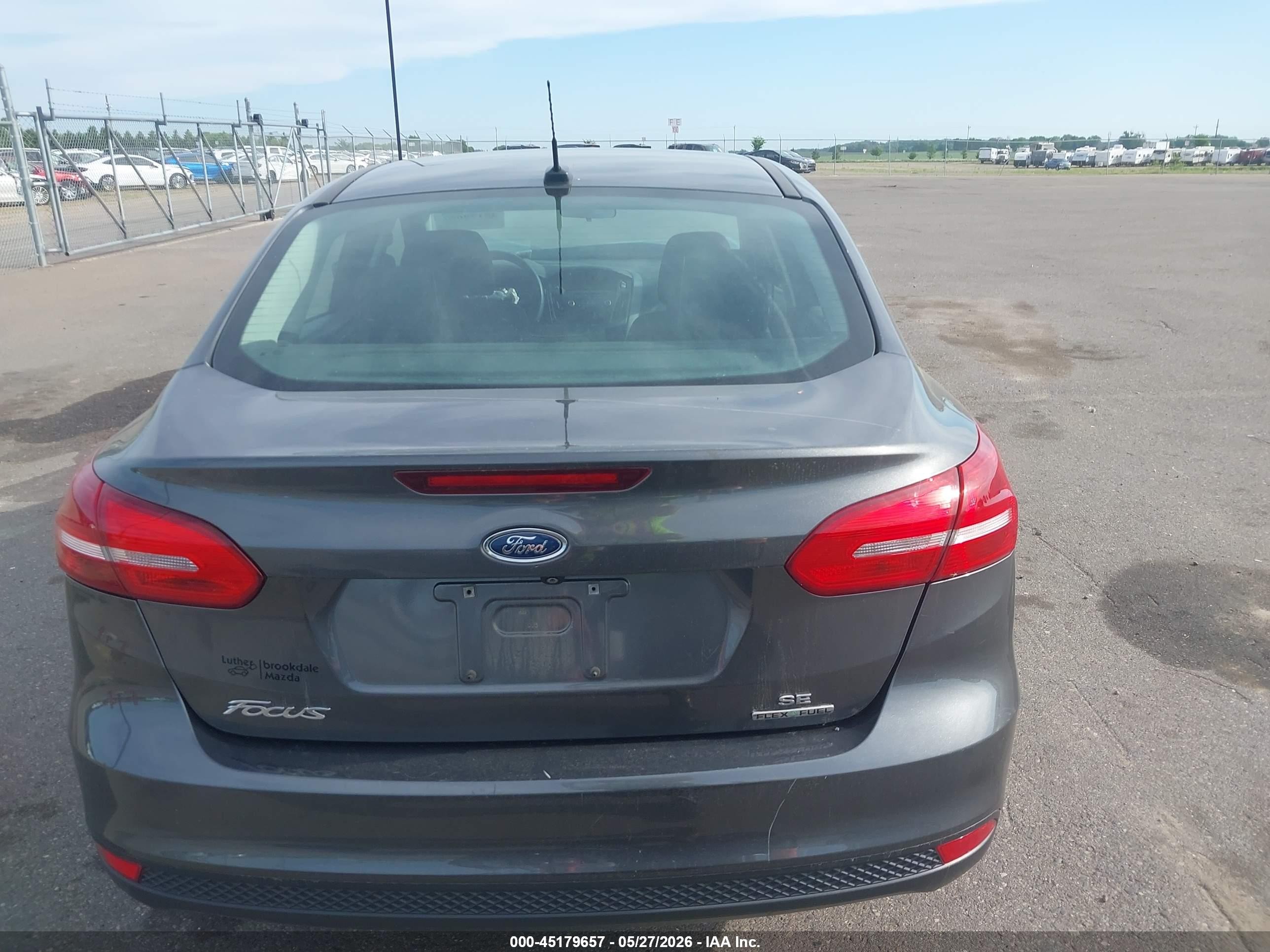 2015 Ford Focus Se Gray vin: 1FADP3F24FL209620