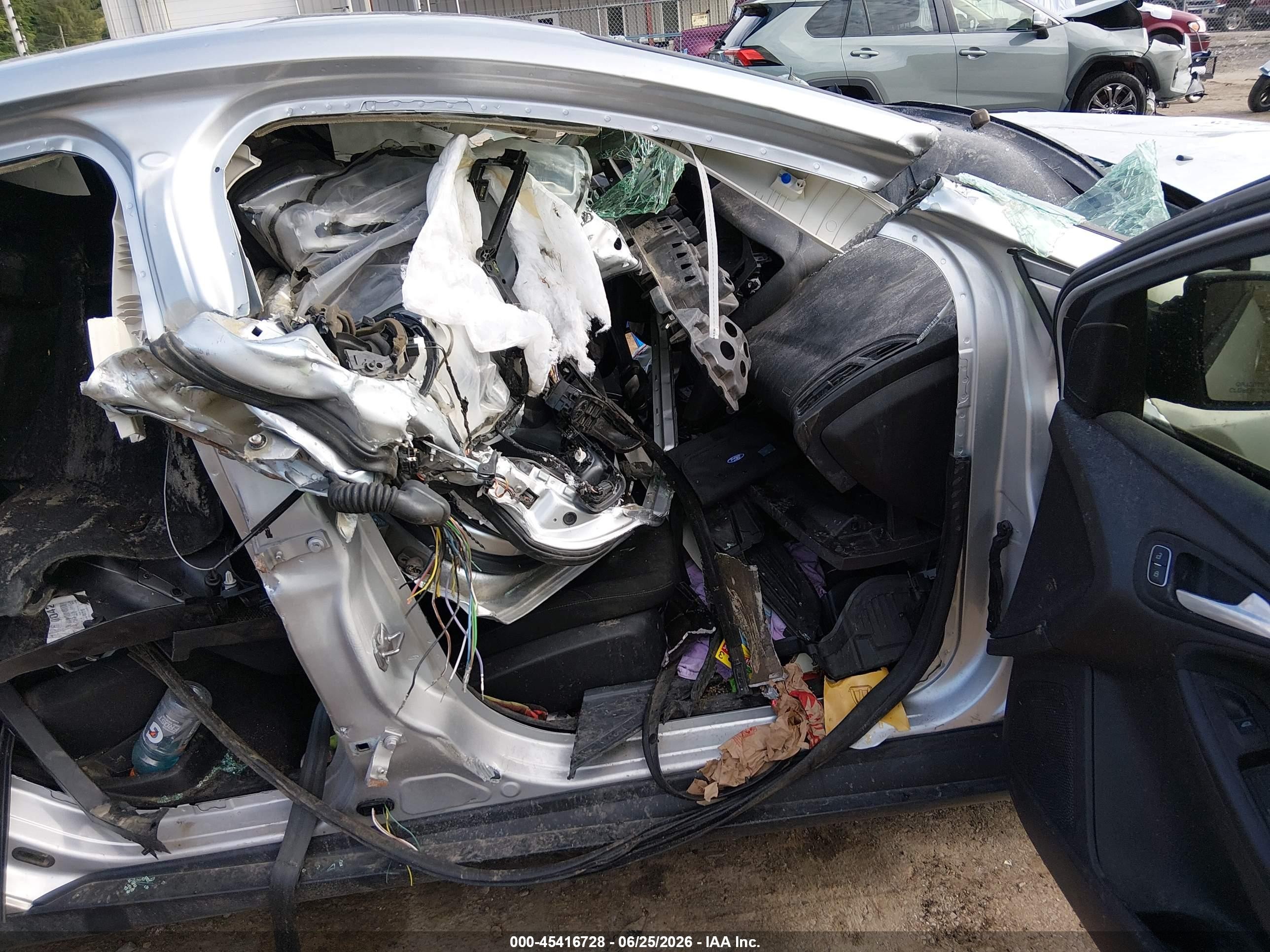 2015 Ford Focus Se Silver vin: 1FADP3F24FL217409