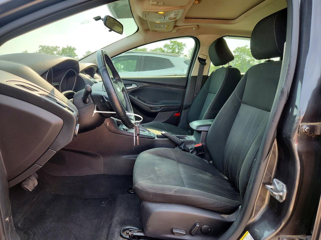 2015 Ford Focus Se Серый vin: 1FADP3F24FL237885