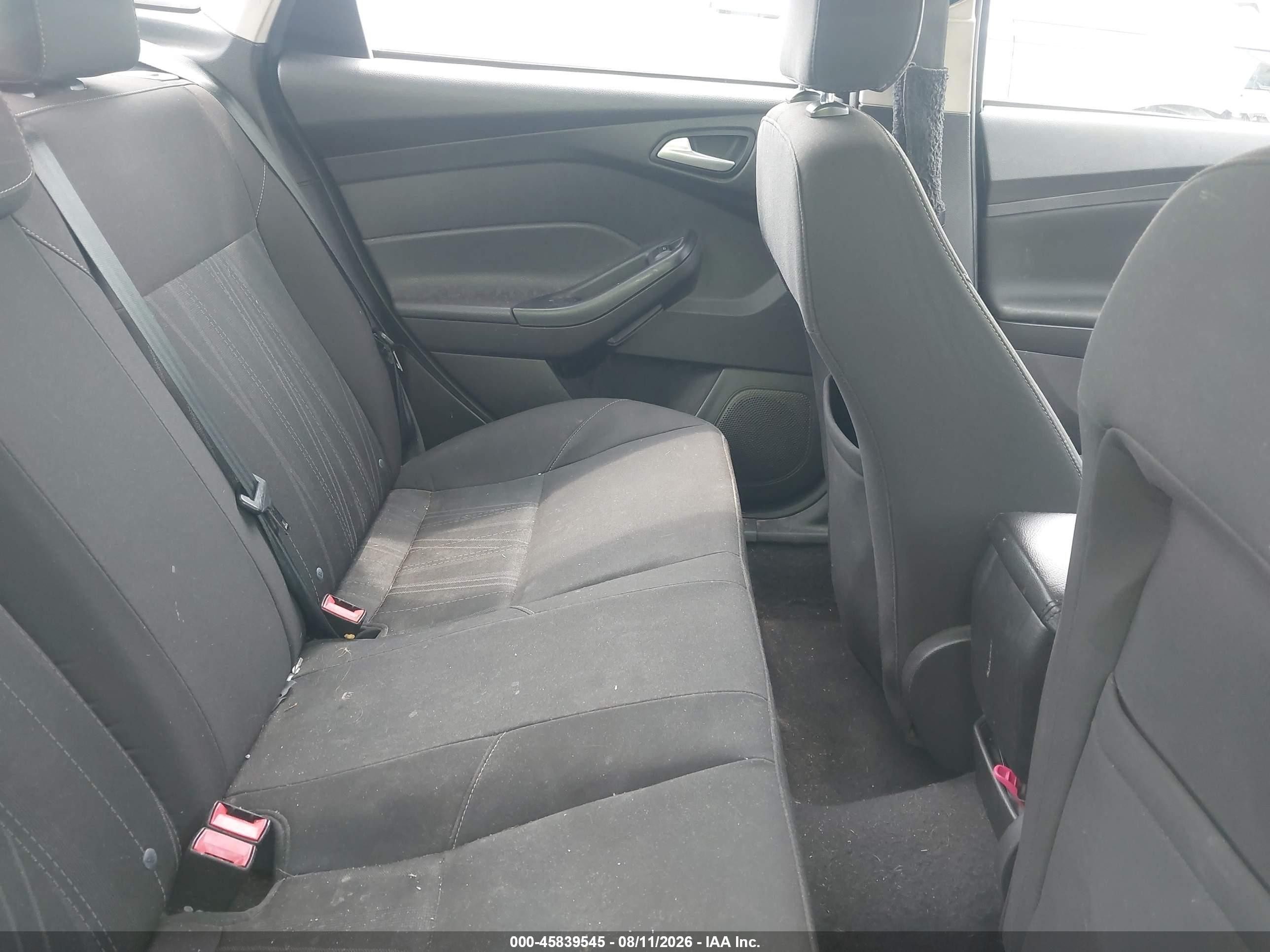 2015 Ford Focus Se Gray vin: 1FADP3F24FL262348