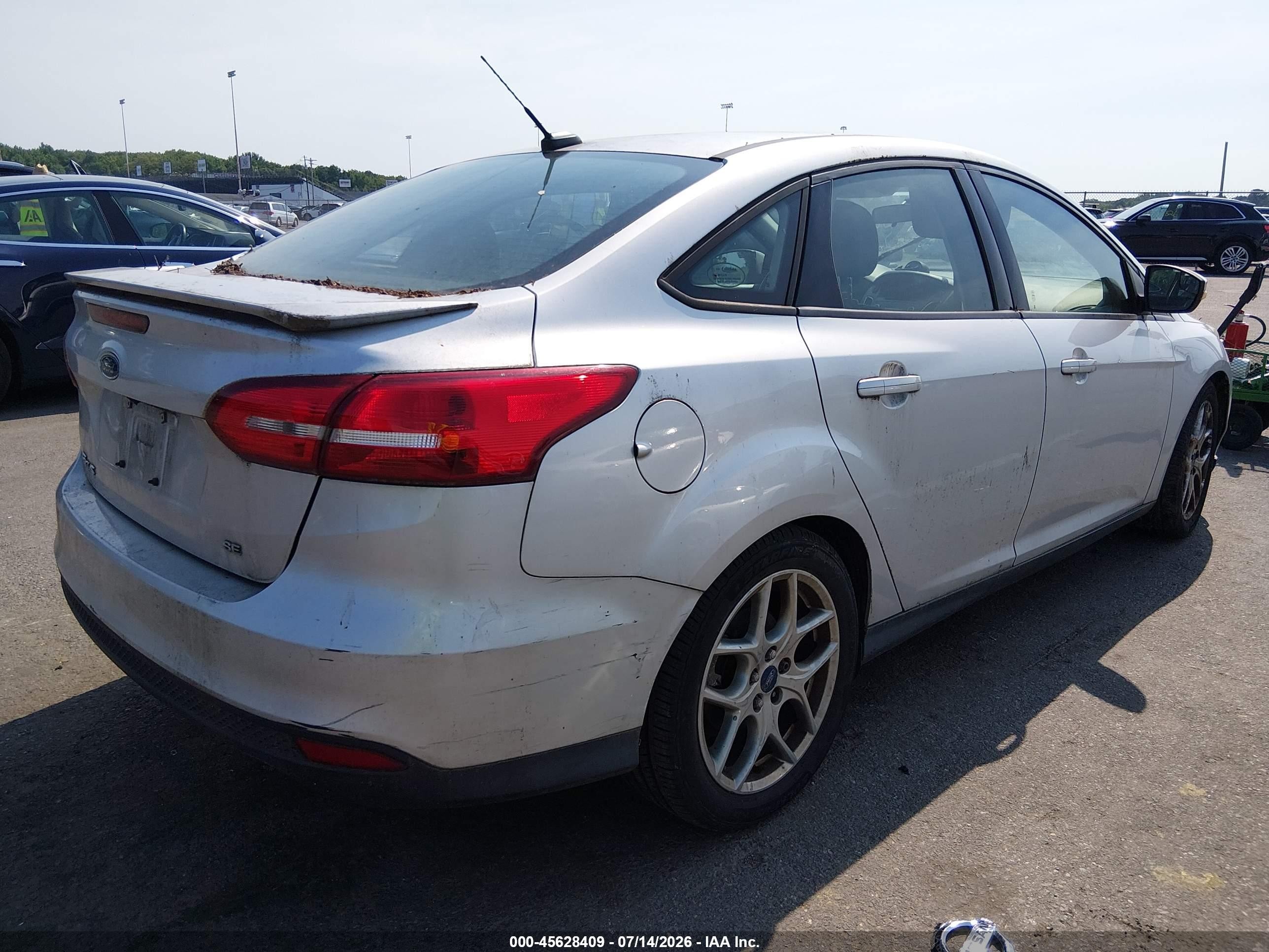 2015 Ford Focus Se Silver vin: 1FADP3F24FL267209