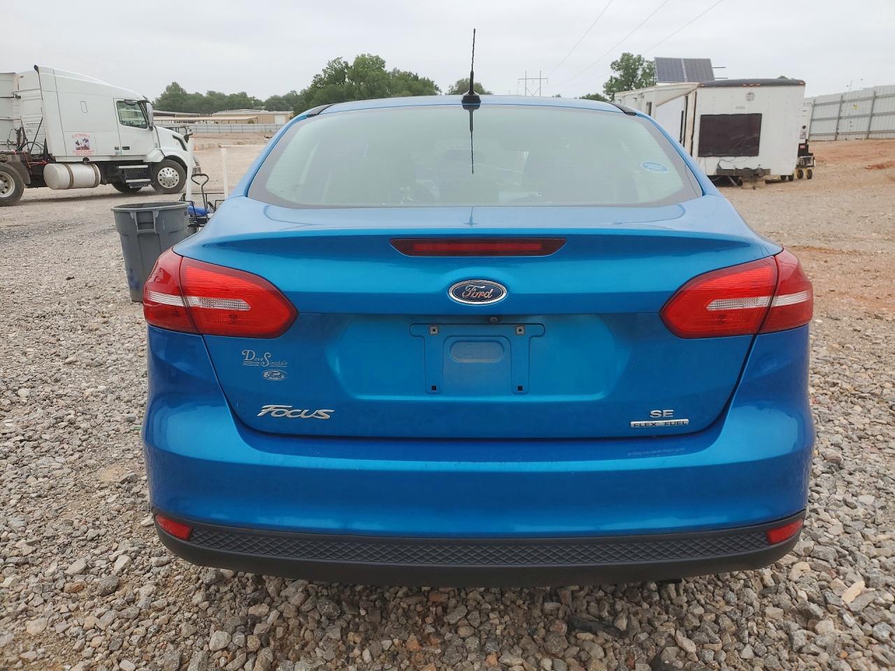 2015 Ford Focus Se Blue vin: 1FADP3F24FL274578