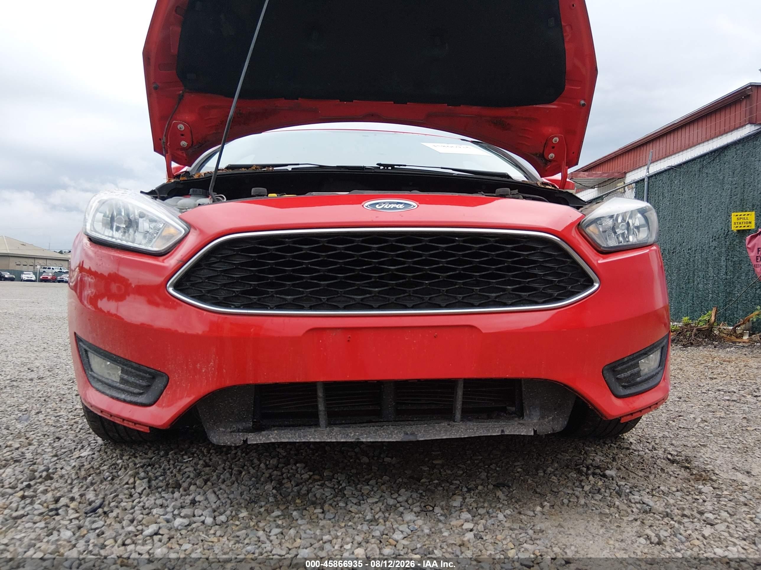 2015 Ford Focus Se Red vin: 1FADP3F24FL276332