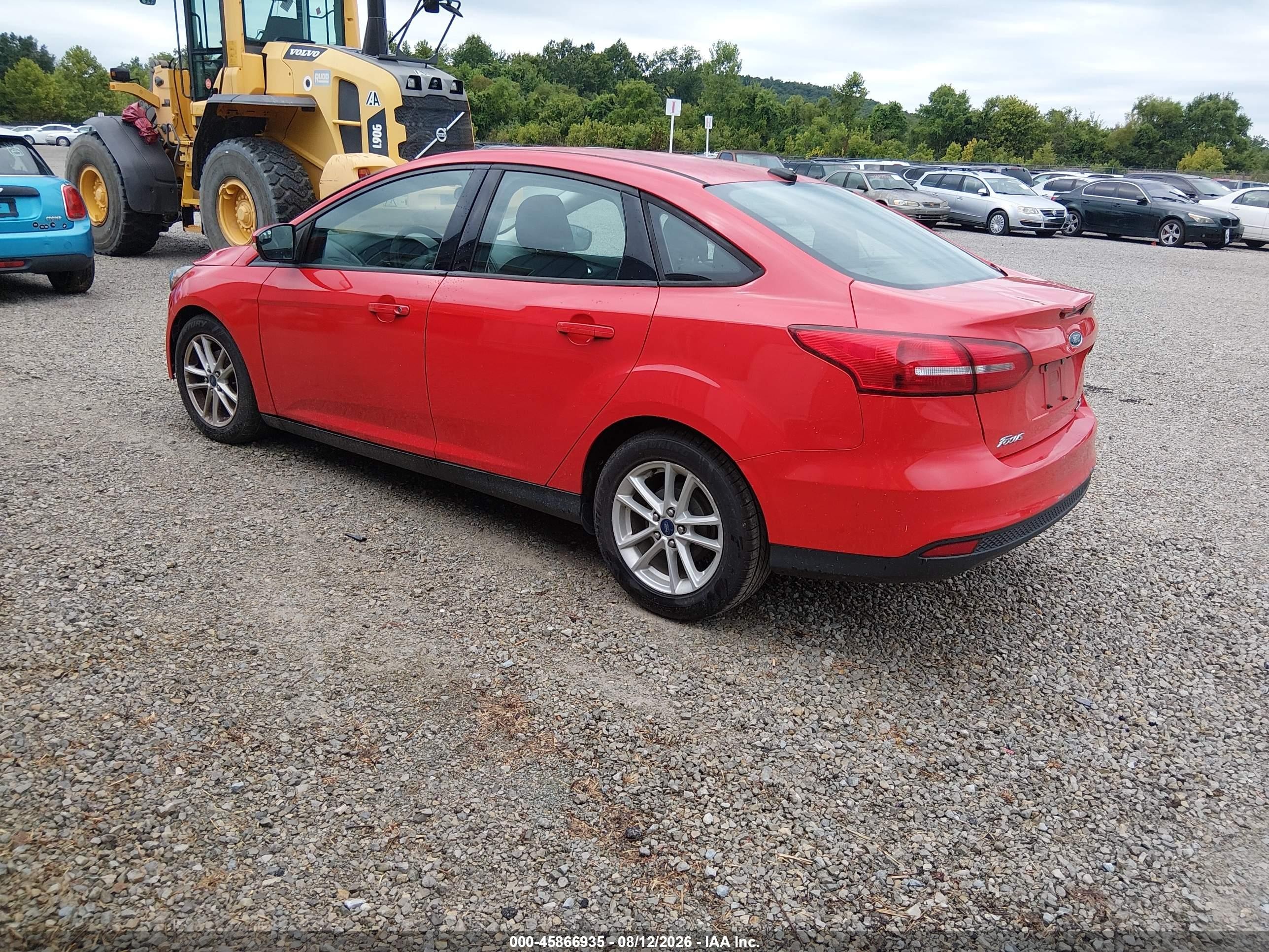 2015 Ford Focus Se Red vin: 1FADP3F24FL276332