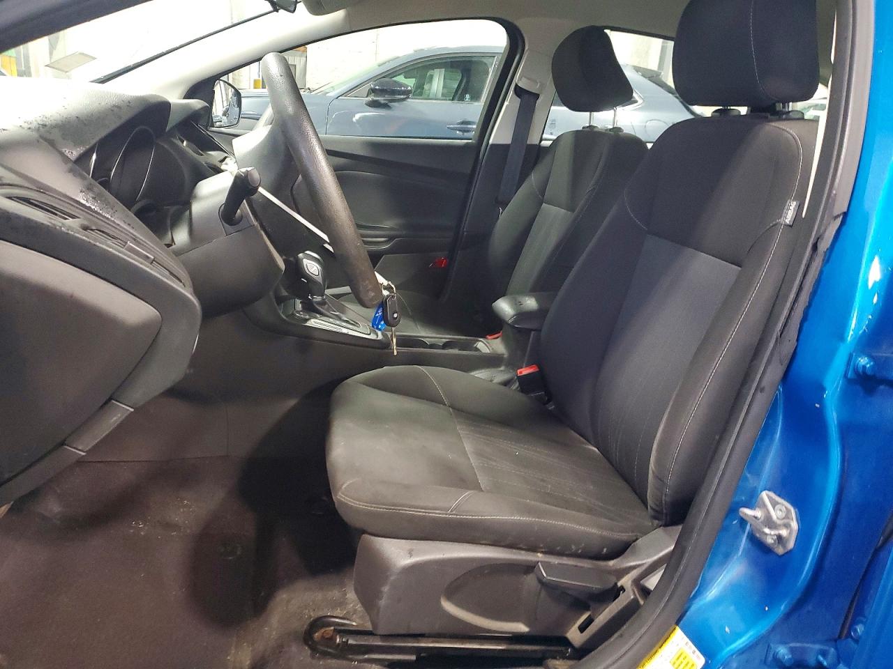 2015 Ford Focus Se Blue vin: 1FADP3F24FL294118
