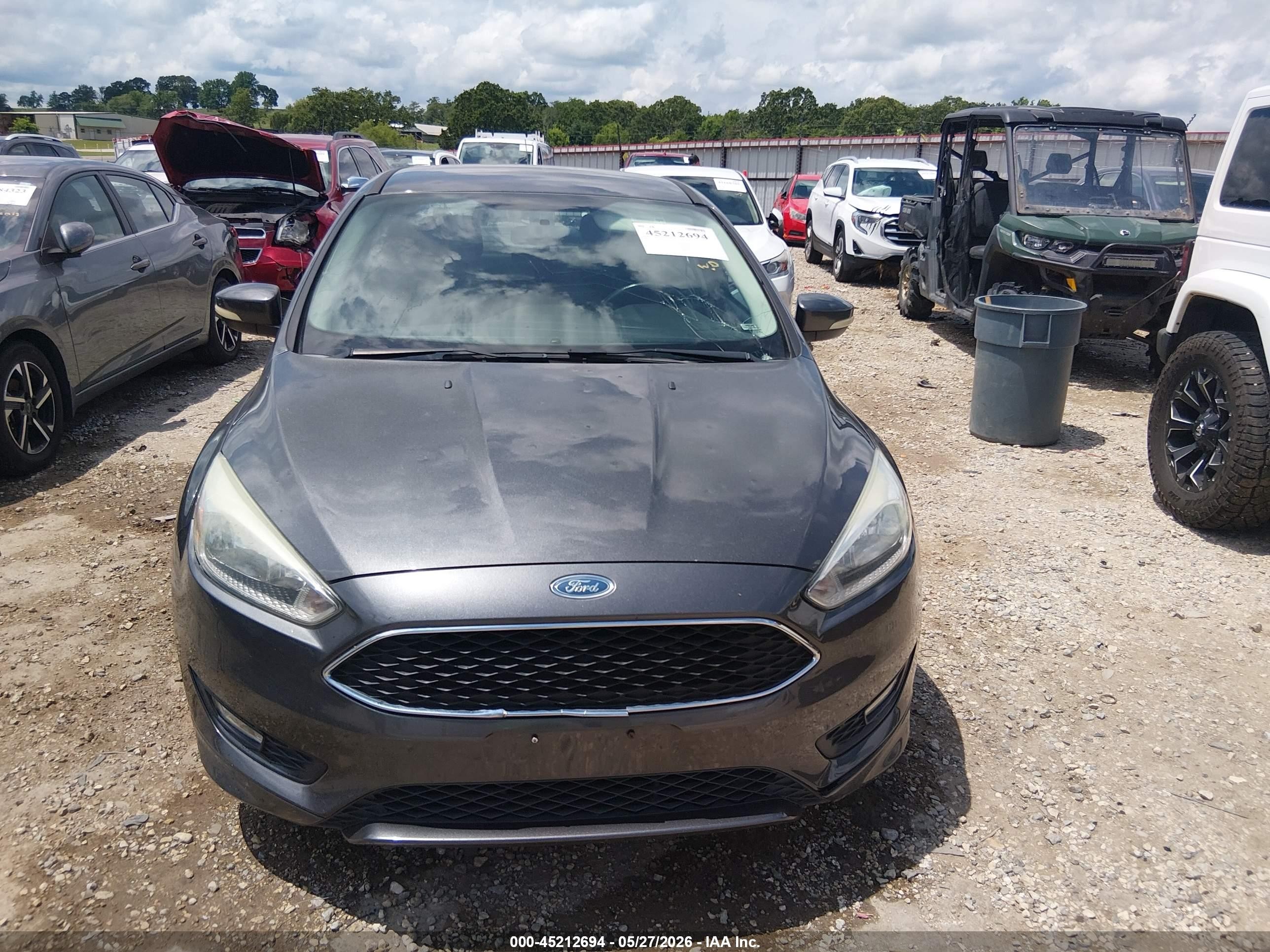 2015 Ford Focus Se Gray vin: 1FADP3F24FL300029