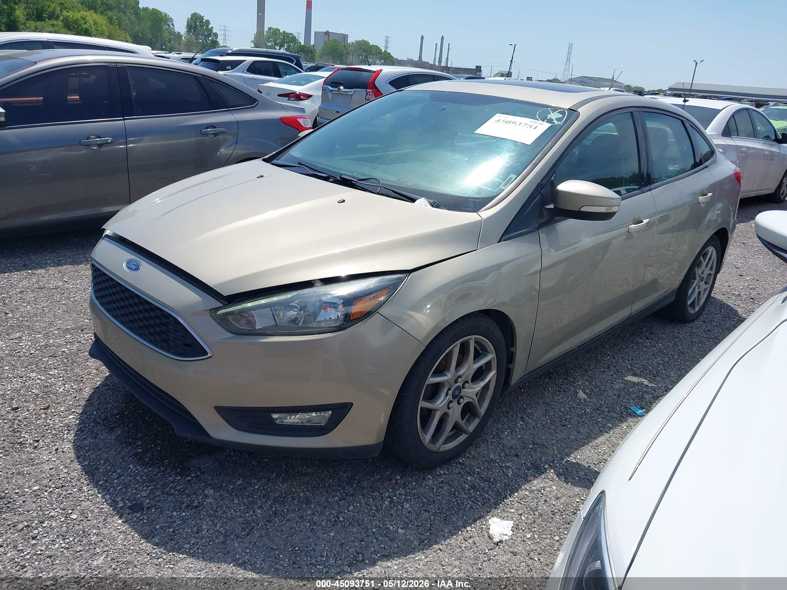 2015 Ford Focus Se Tan vin: 1FADP3F24FL302198