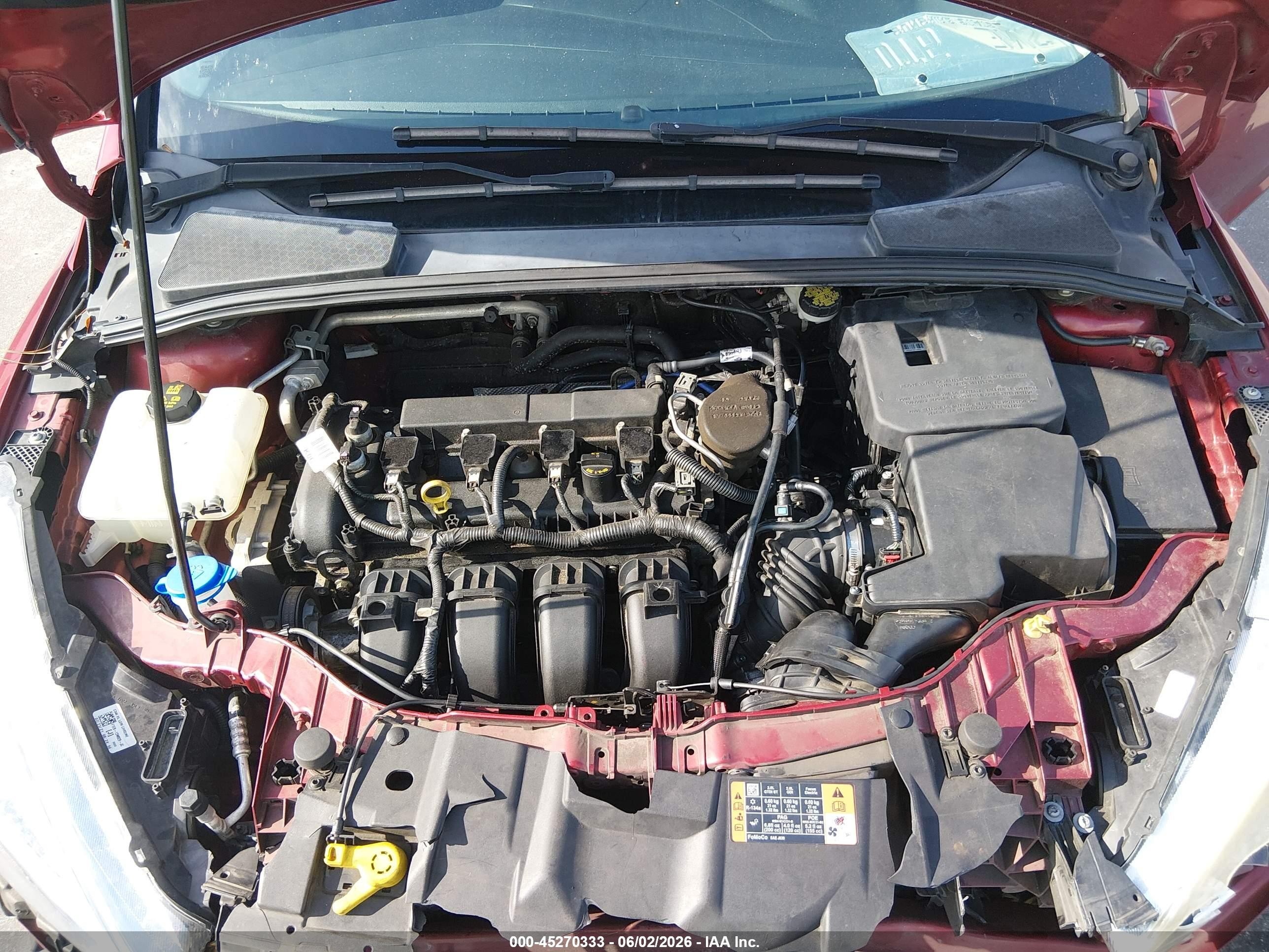 2015 Ford Focus Se Красный vin: 1FADP3F24FL304579
