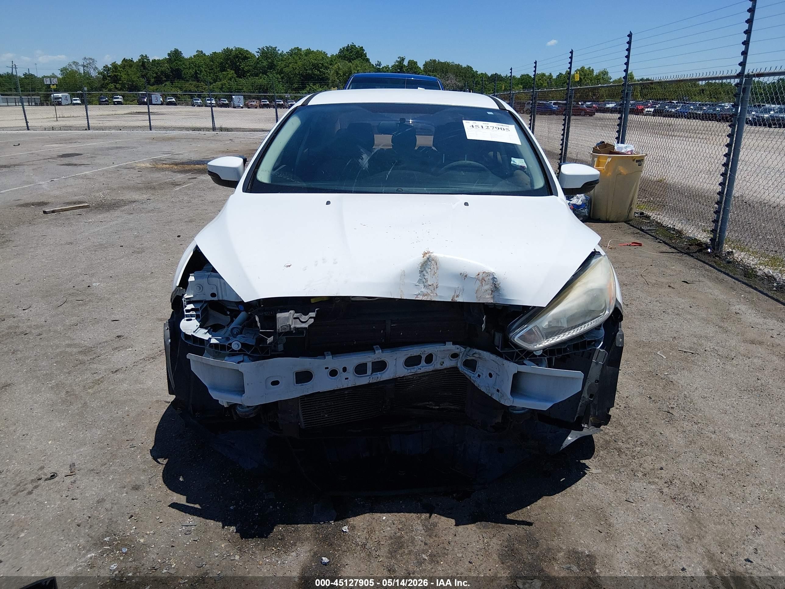 2015 Ford Focus Se White vin: 1FADP3F24FL318868