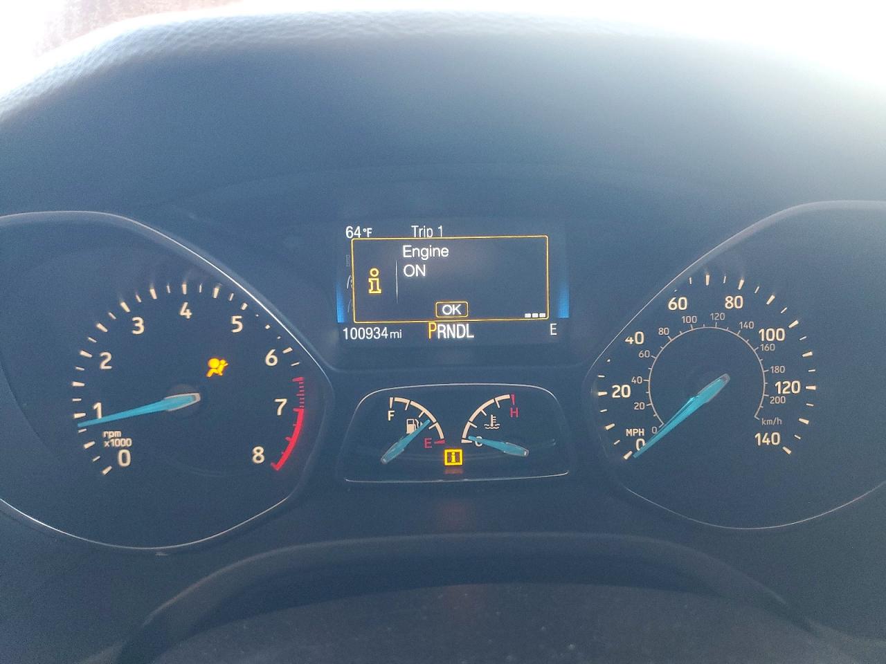 2015 Ford Focus Se Red vin: 1FADP3F24FL327442
