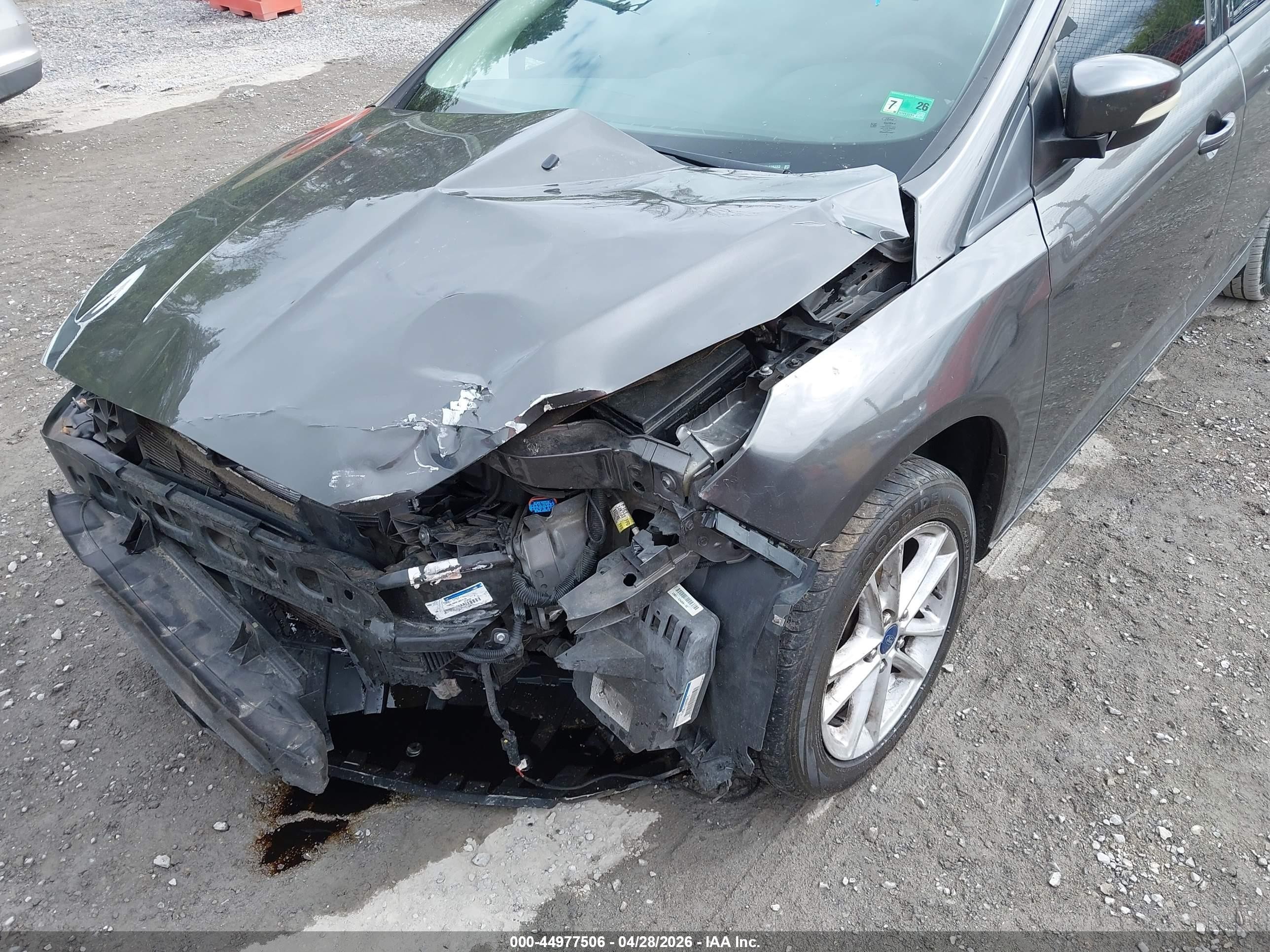 2015 Ford Focus Se Gray vin: 1FADP3F24FL339333