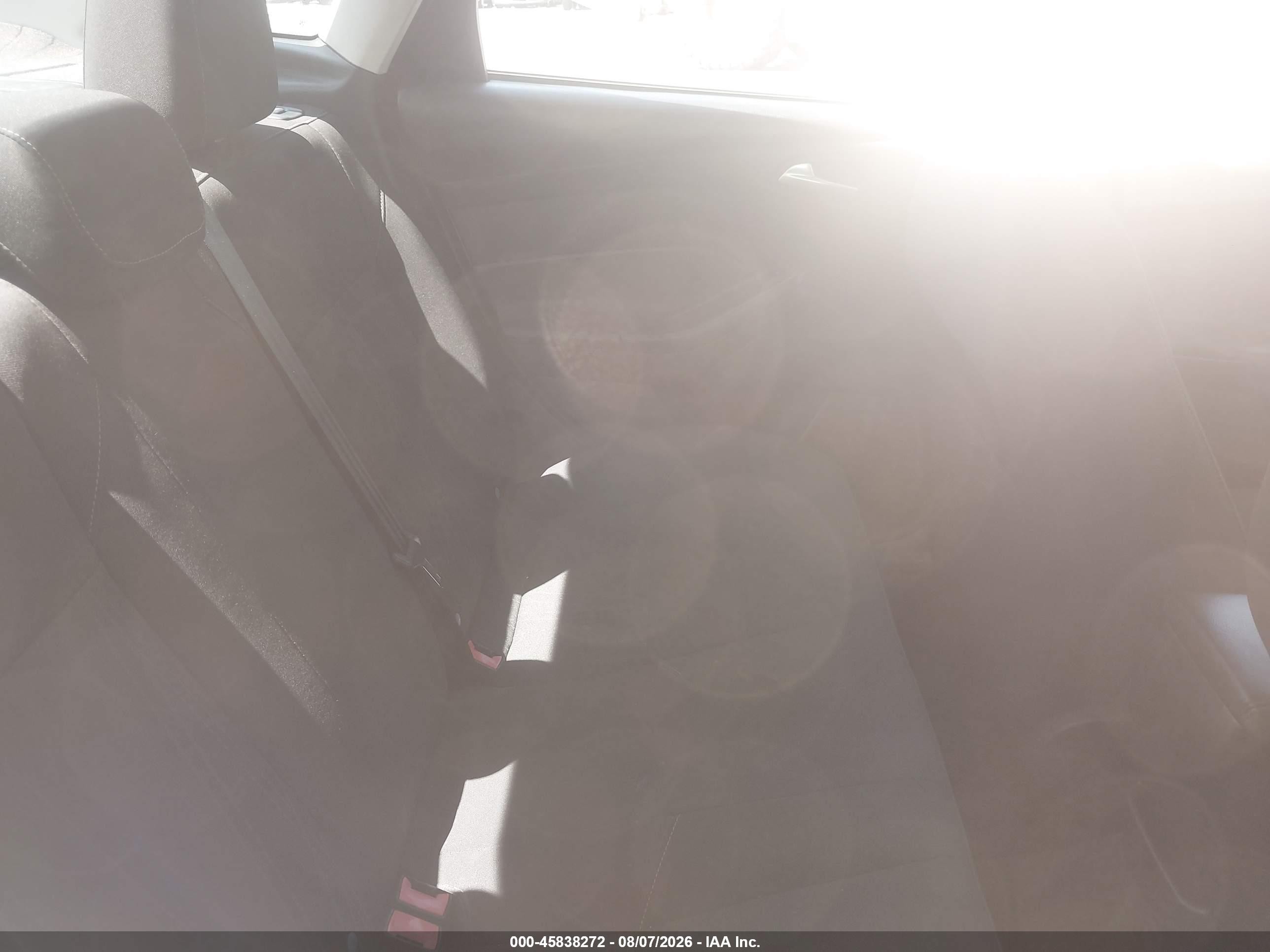 2015 Ford Focus Se Серебряный vin: 1FADP3F24FL364958