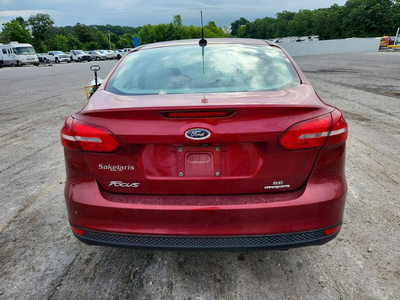 2015 Ford Focus Se Red vin: 1FADP3F24FL374809