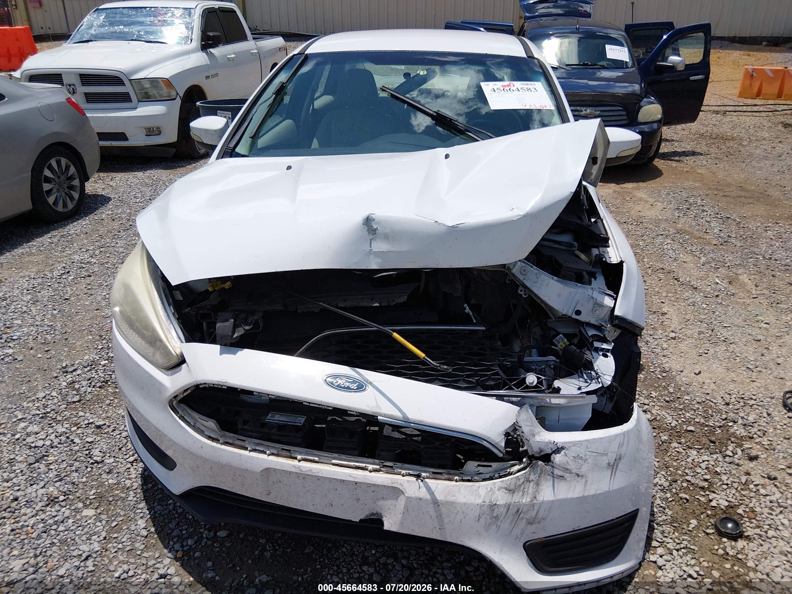 2015 Ford Focus Se White vin: 1FADP3F24FL381887