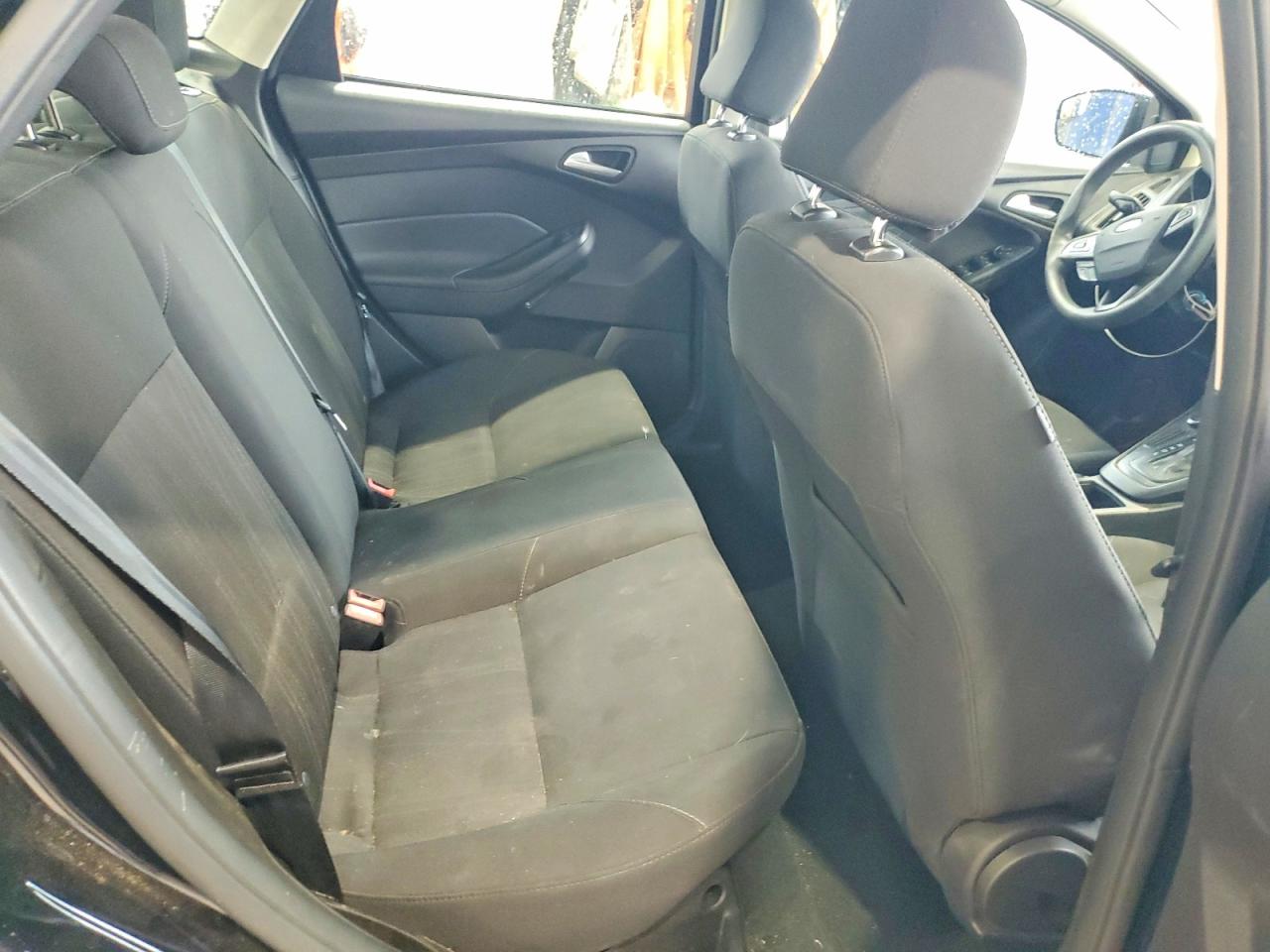 2017 Ford Focus Se Black vin: 1FADP3F24HL252521