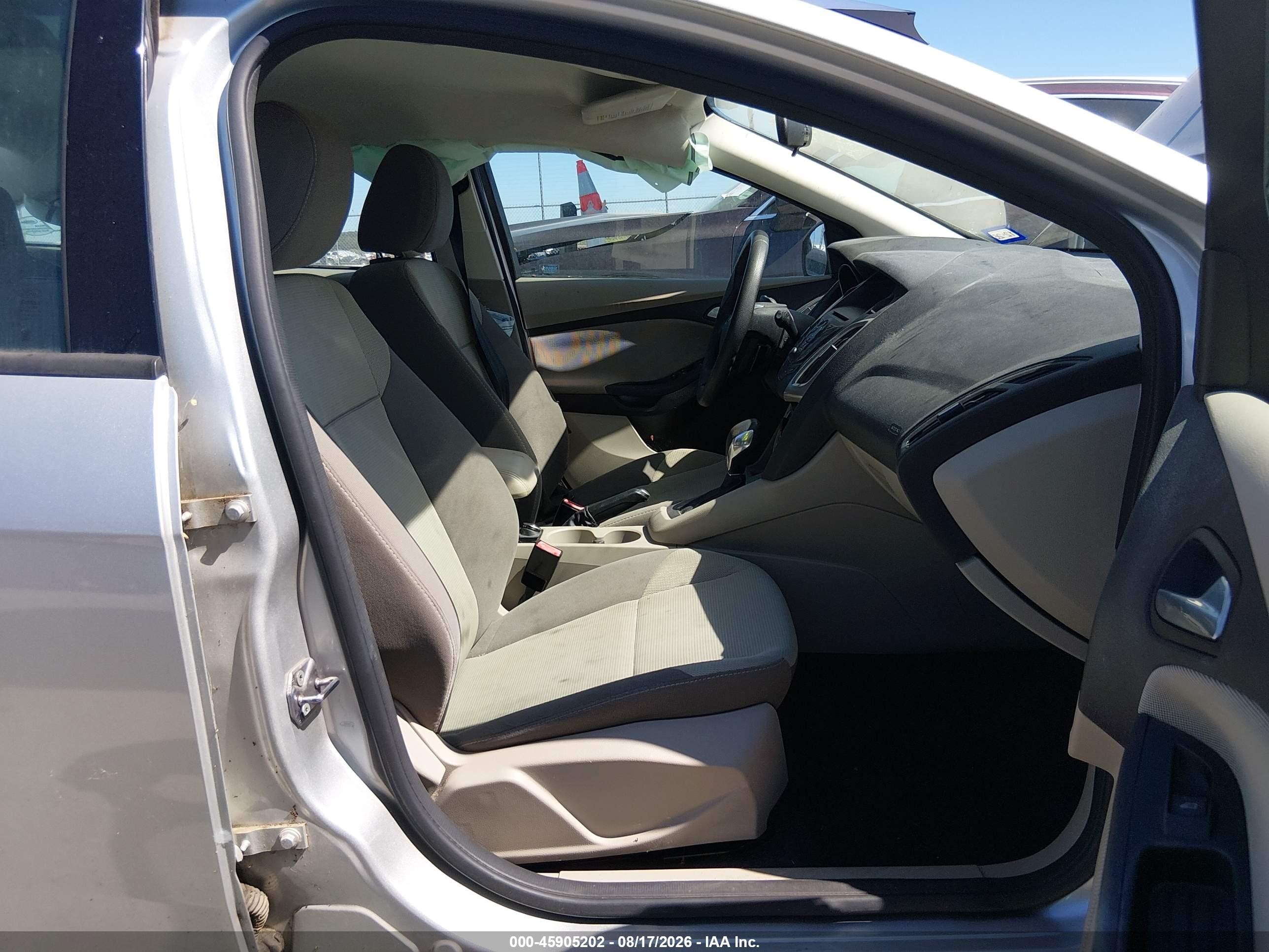 2013 Ford Focus Se Gray vin: 1FADP3F25DL138098