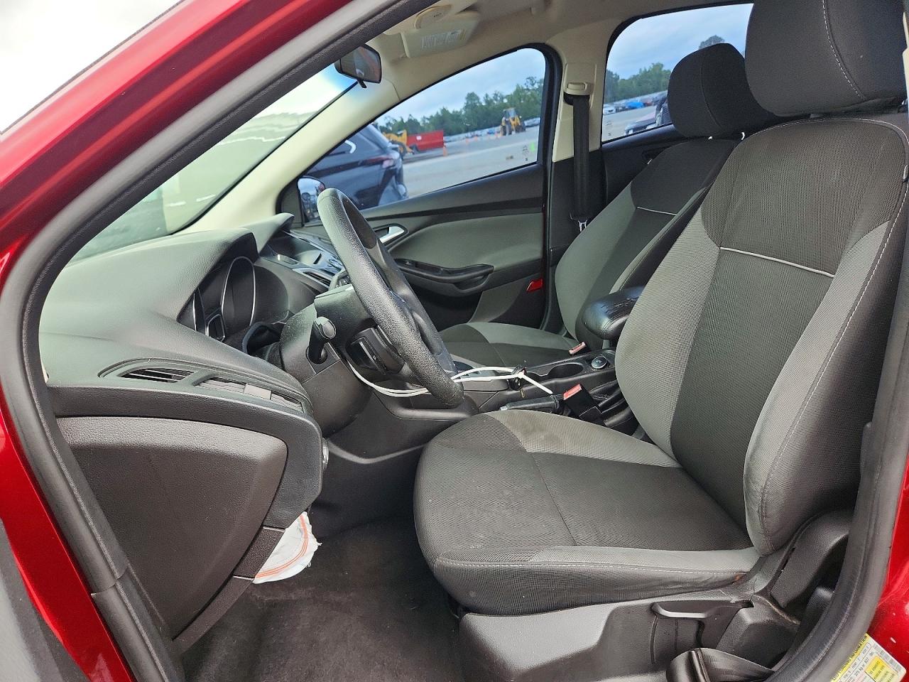2013 Ford Focus Se Red vin: 1FADP3F25DL174468
