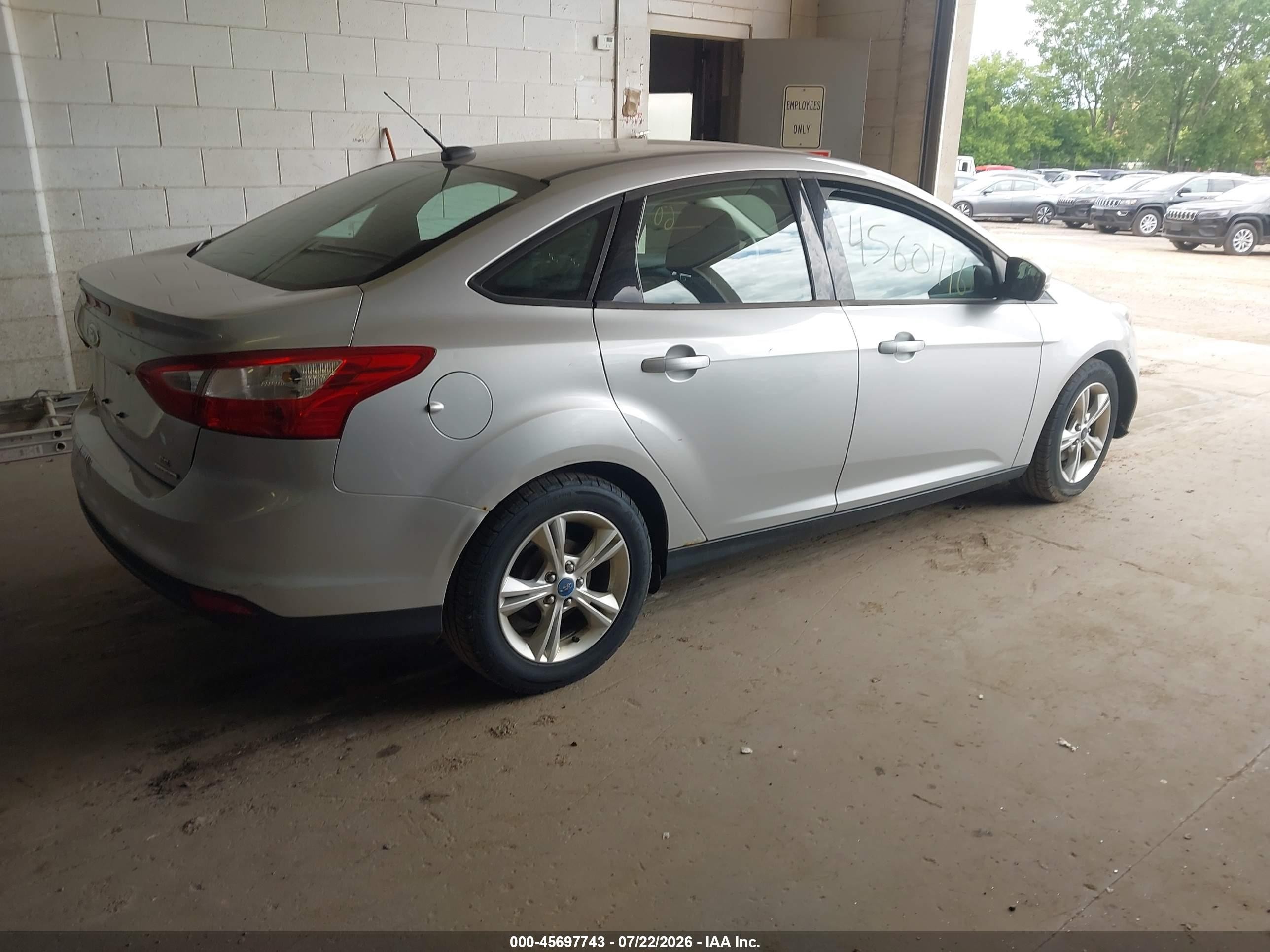 2013 Ford Focus Se Серебряный vin: 1FADP3F25DL190010