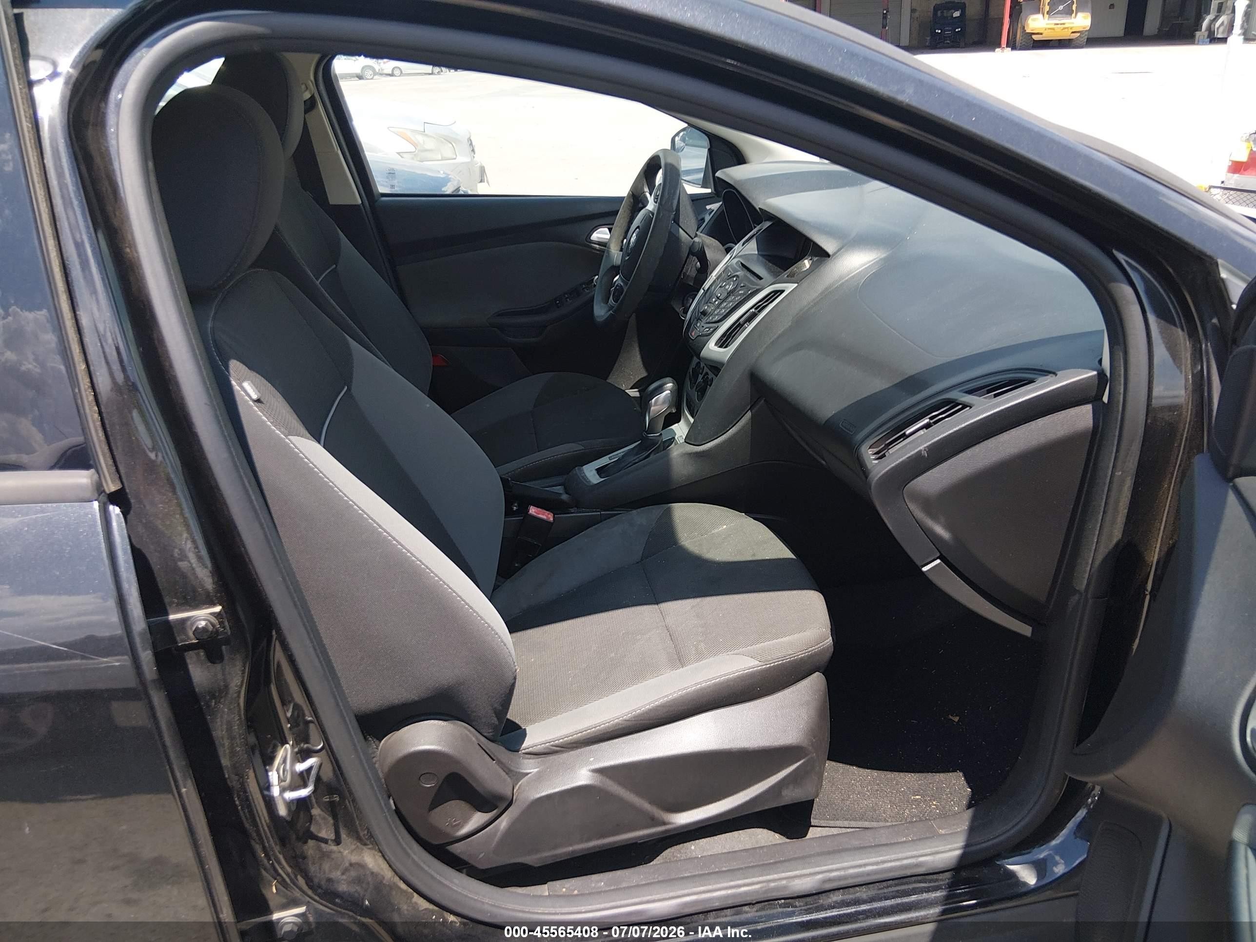 2013 Ford Focus Se Black vin: 1FADP3F25DL220378
