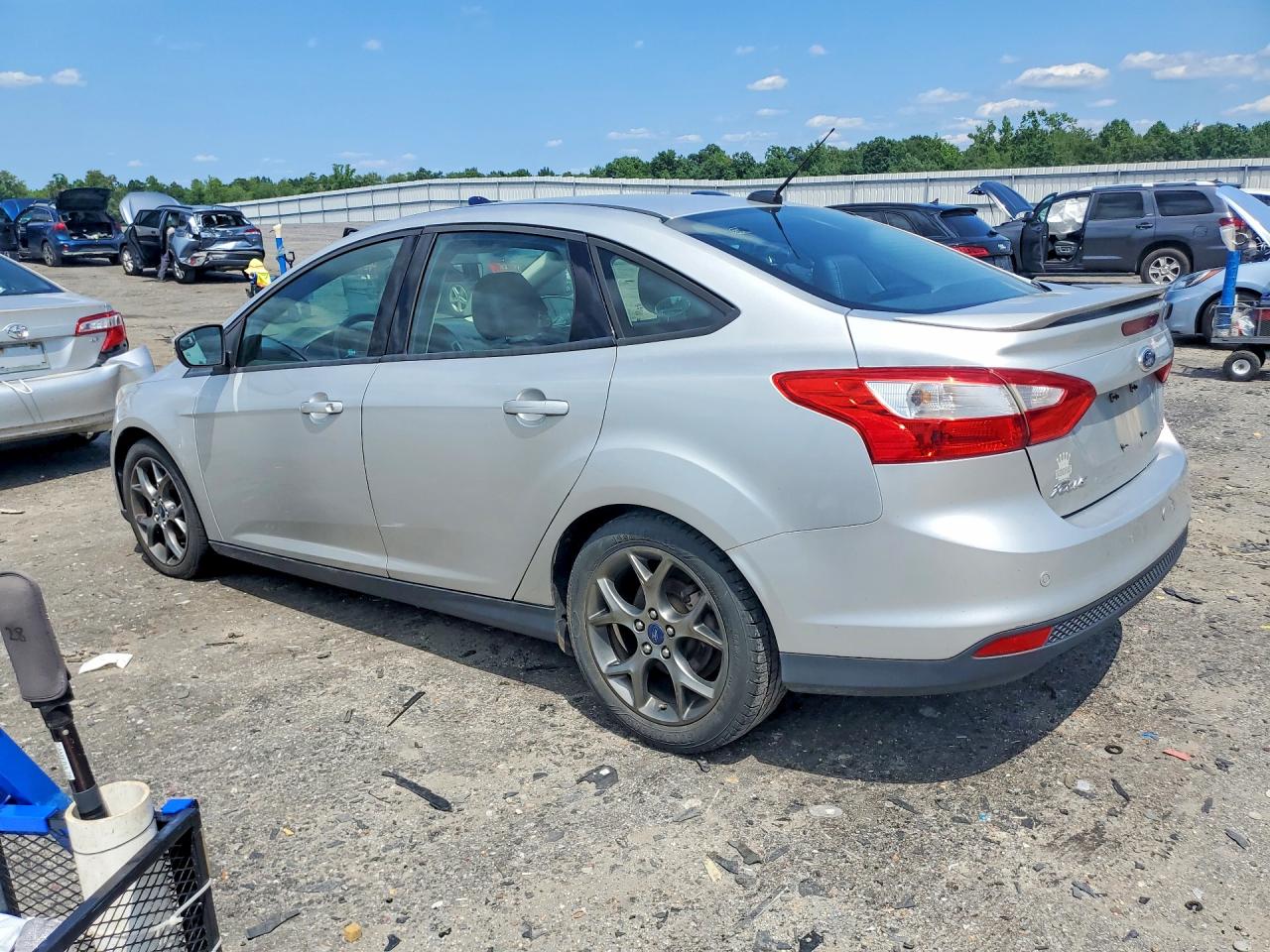 2013 Ford Focus Se Silver vin: 1FADP3F25DL230442