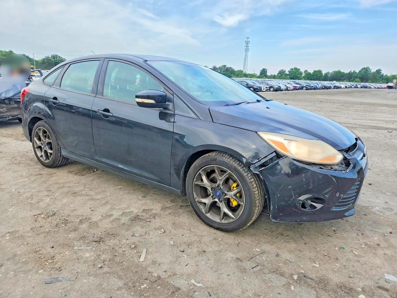 2013 Ford Focus Se Black vin: 1FADP3F25DL240405