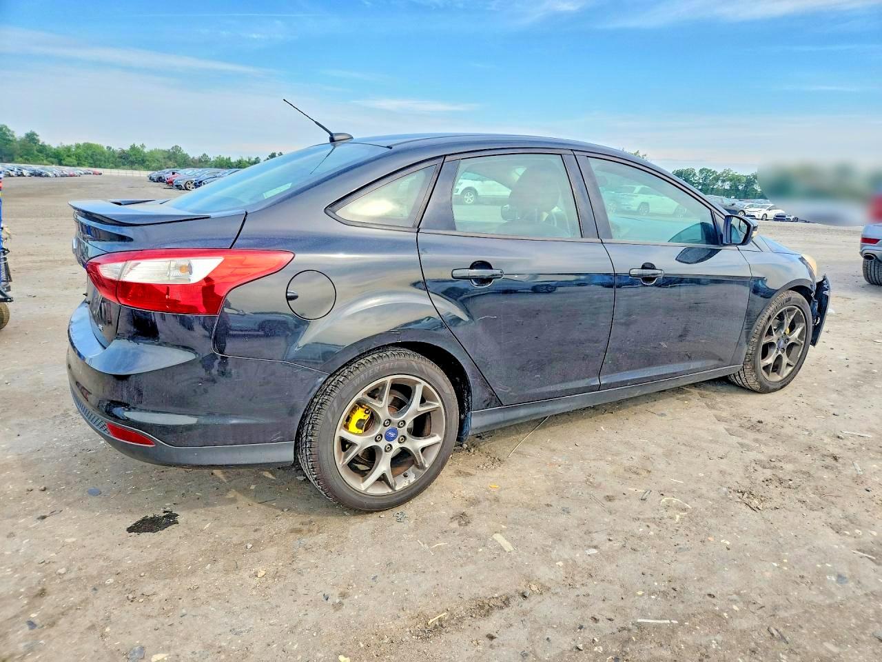 2013 Ford Focus Se Black vin: 1FADP3F25DL240405