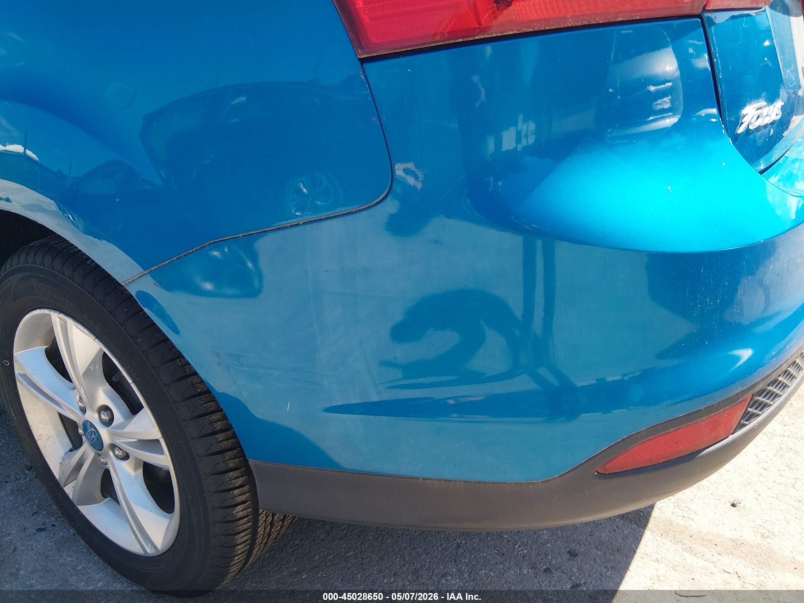 2013 Ford Focus Se Blue vin: 1FADP3F25DL258094