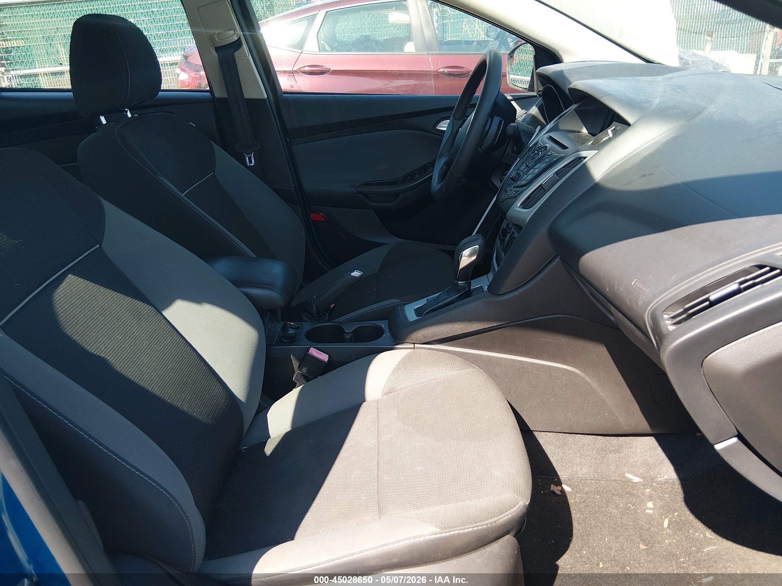 2013 Ford Focus Se Blue vin: 1FADP3F25DL258094