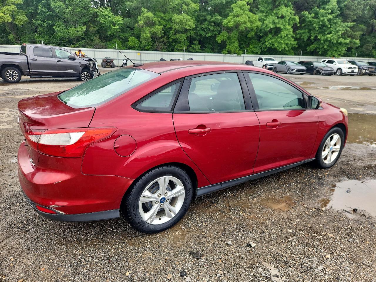 2013 Ford Focus Se Burgundy vin: 1FADP3F25DL259617