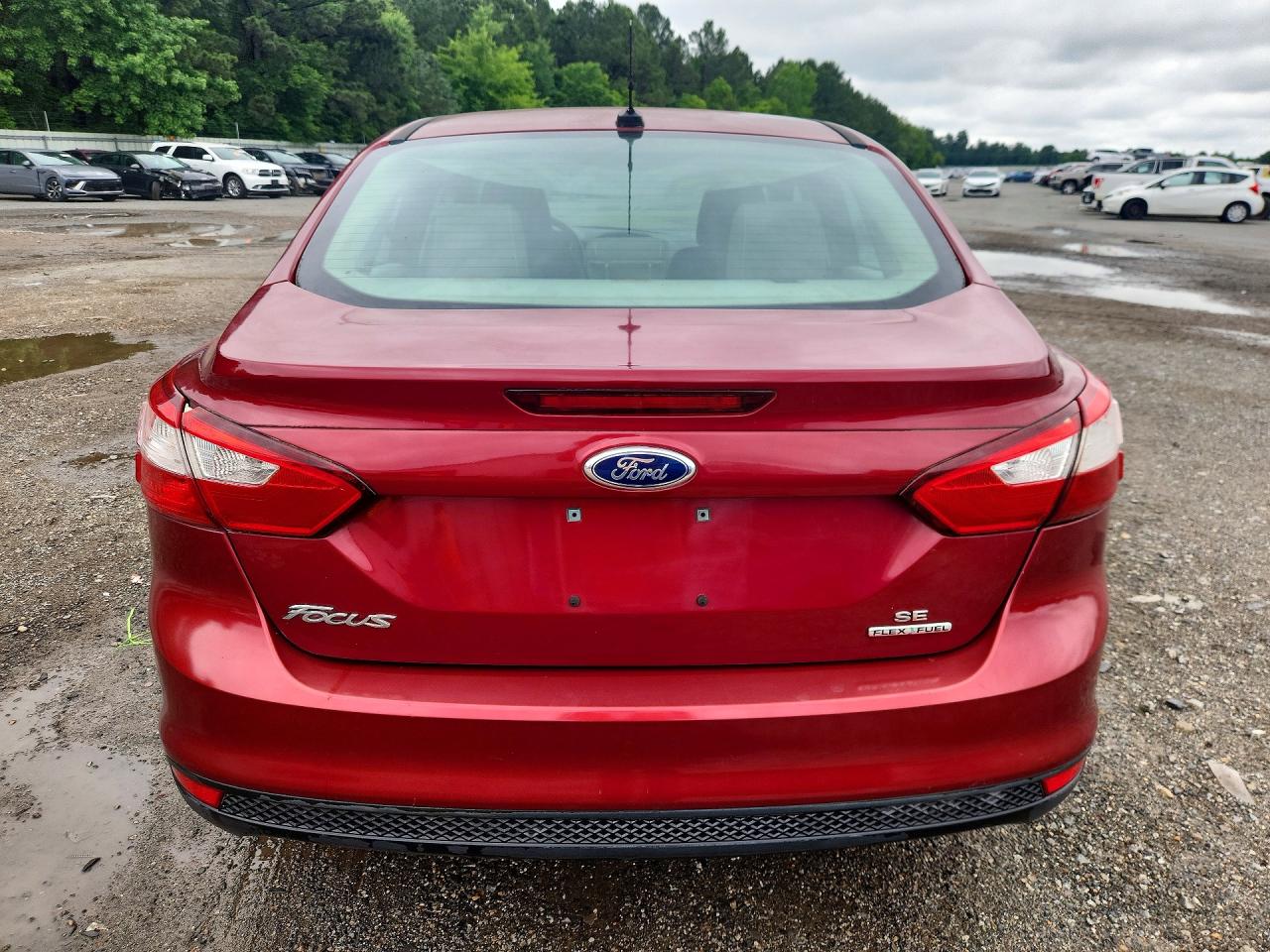 2013 Ford Focus Se Burgundy vin: 1FADP3F25DL259617