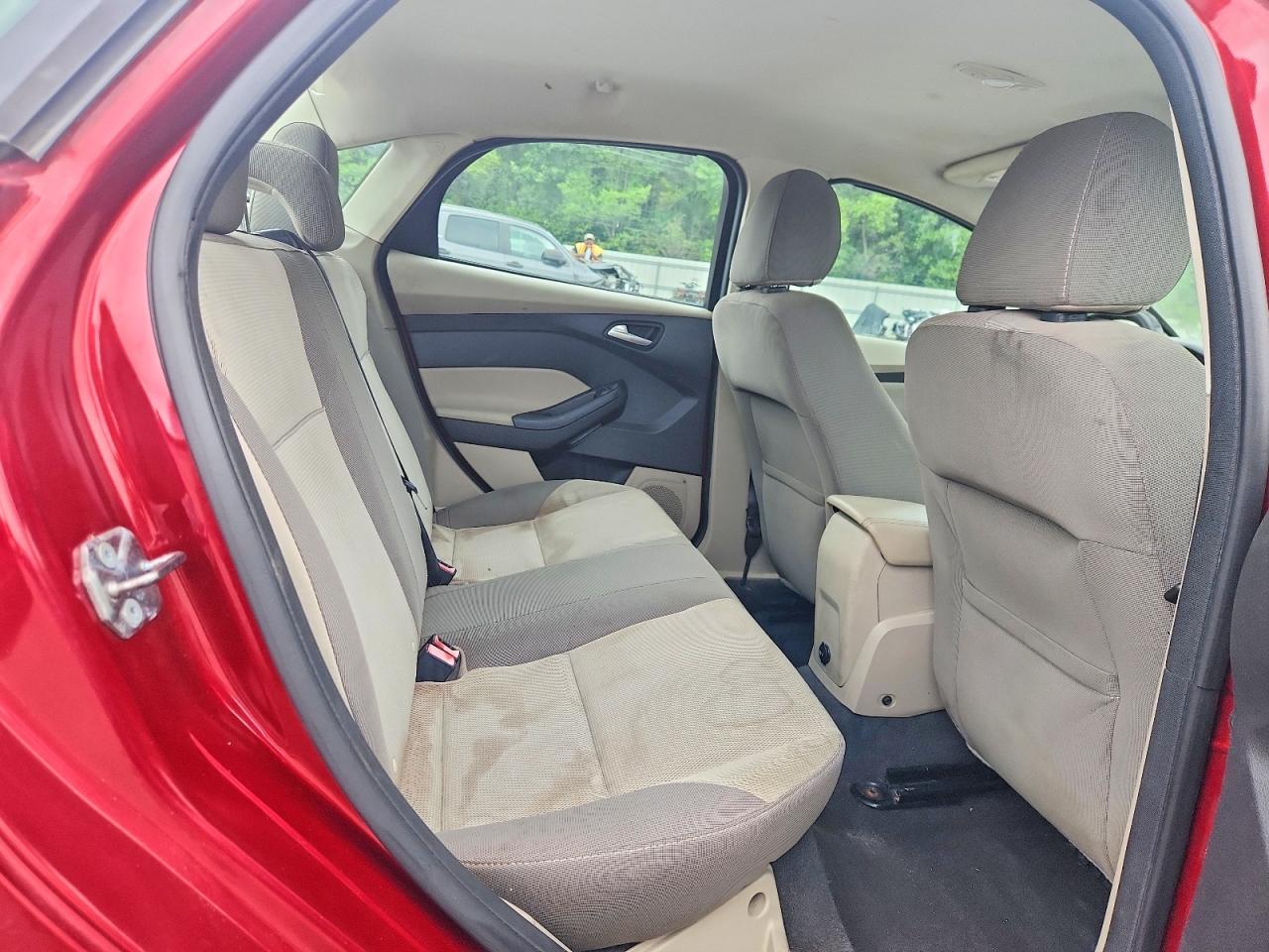 2013 Ford Focus Se Burgundy vin: 1FADP3F25DL259617