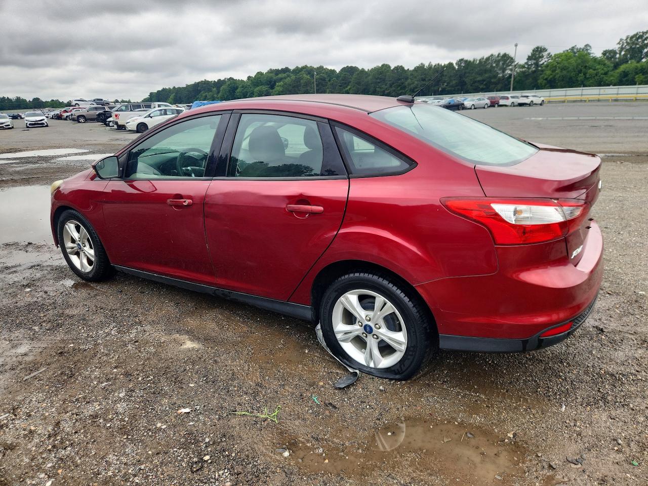 2013 Ford Focus Se Burgundy vin: 1FADP3F25DL259617