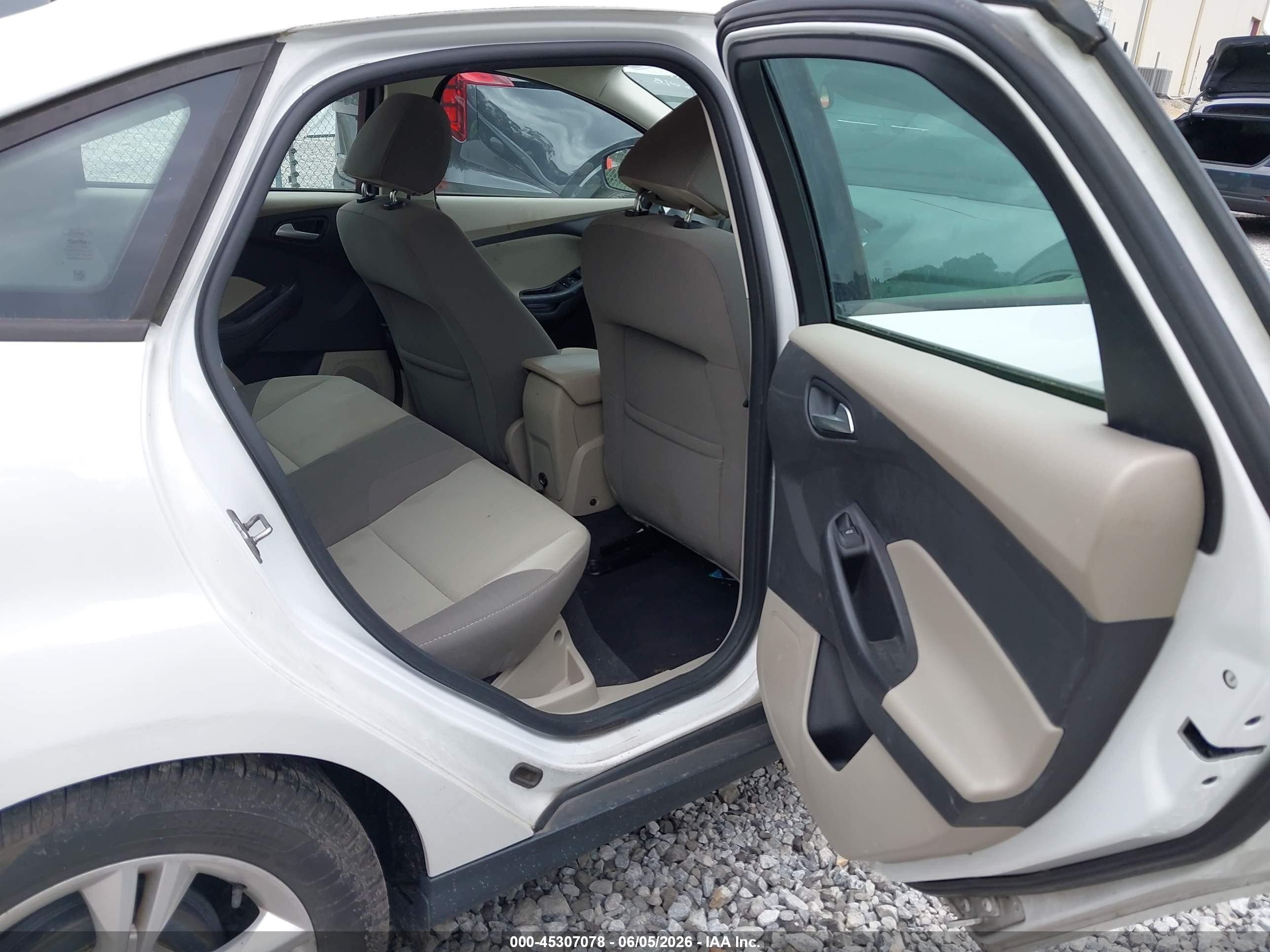 2013 Ford Focus Se White vin: 1FADP3F25DL262582