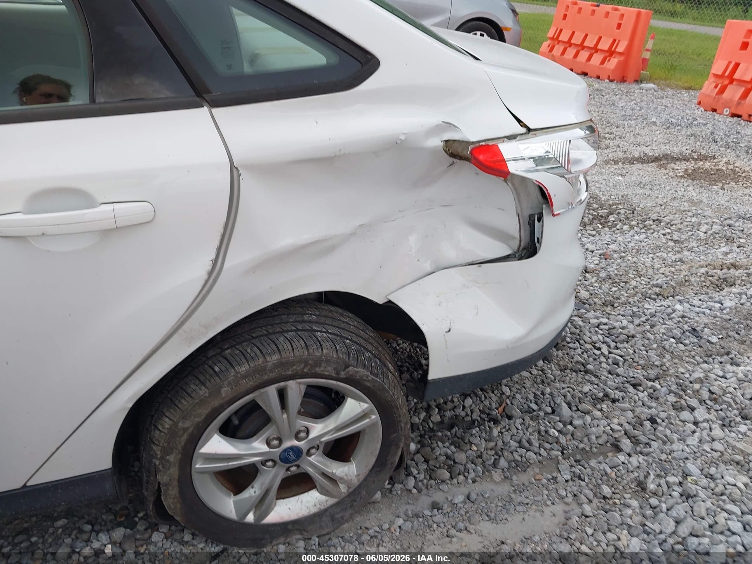 2013 Ford Focus Se White vin: 1FADP3F25DL262582