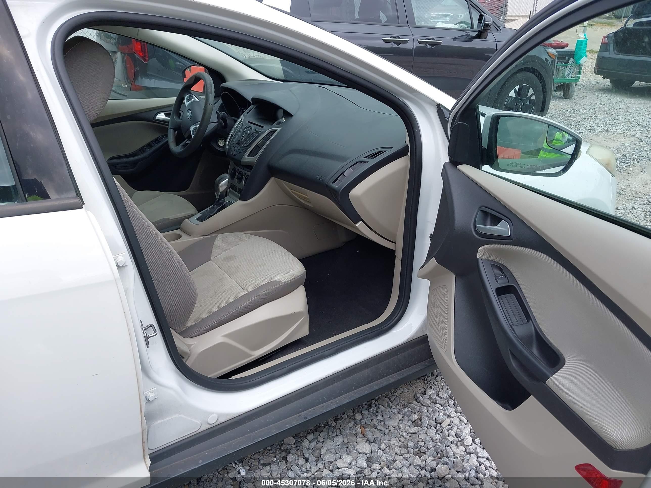 2013 Ford Focus Se White vin: 1FADP3F25DL262582