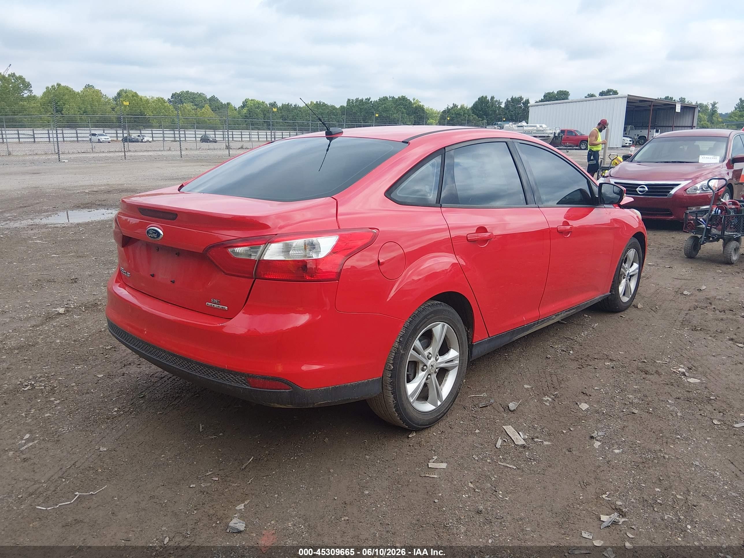 2013 Ford Focus Se Красный vin: 1FADP3F25DL288454