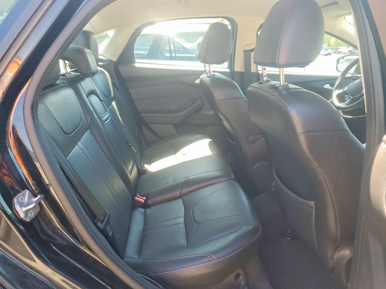 2013 Ford Focus Se Black vin: 1FADP3F25DL320092
