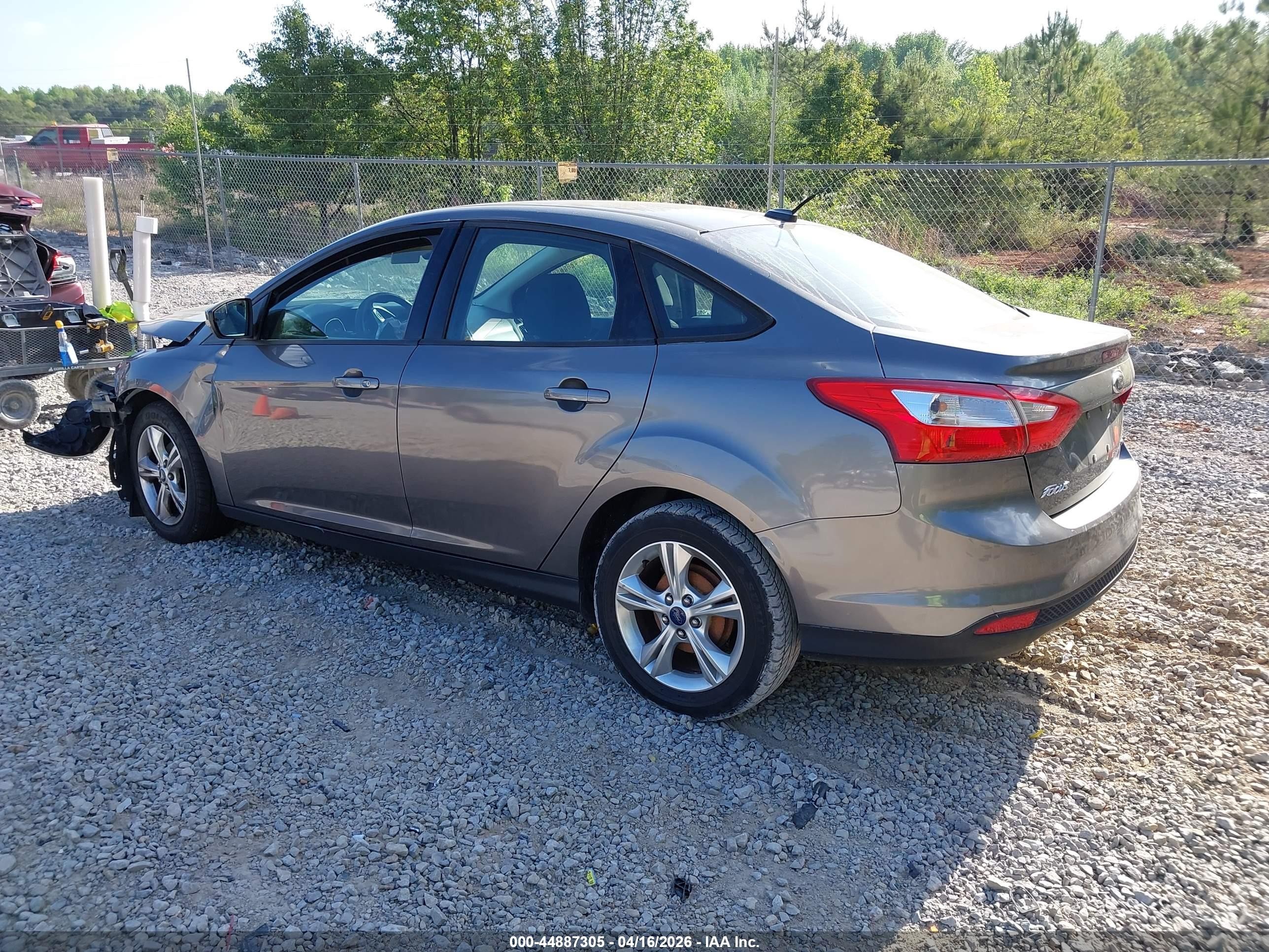 2013 Ford Focus Se Серый vin: 1FADP3F25DL323462