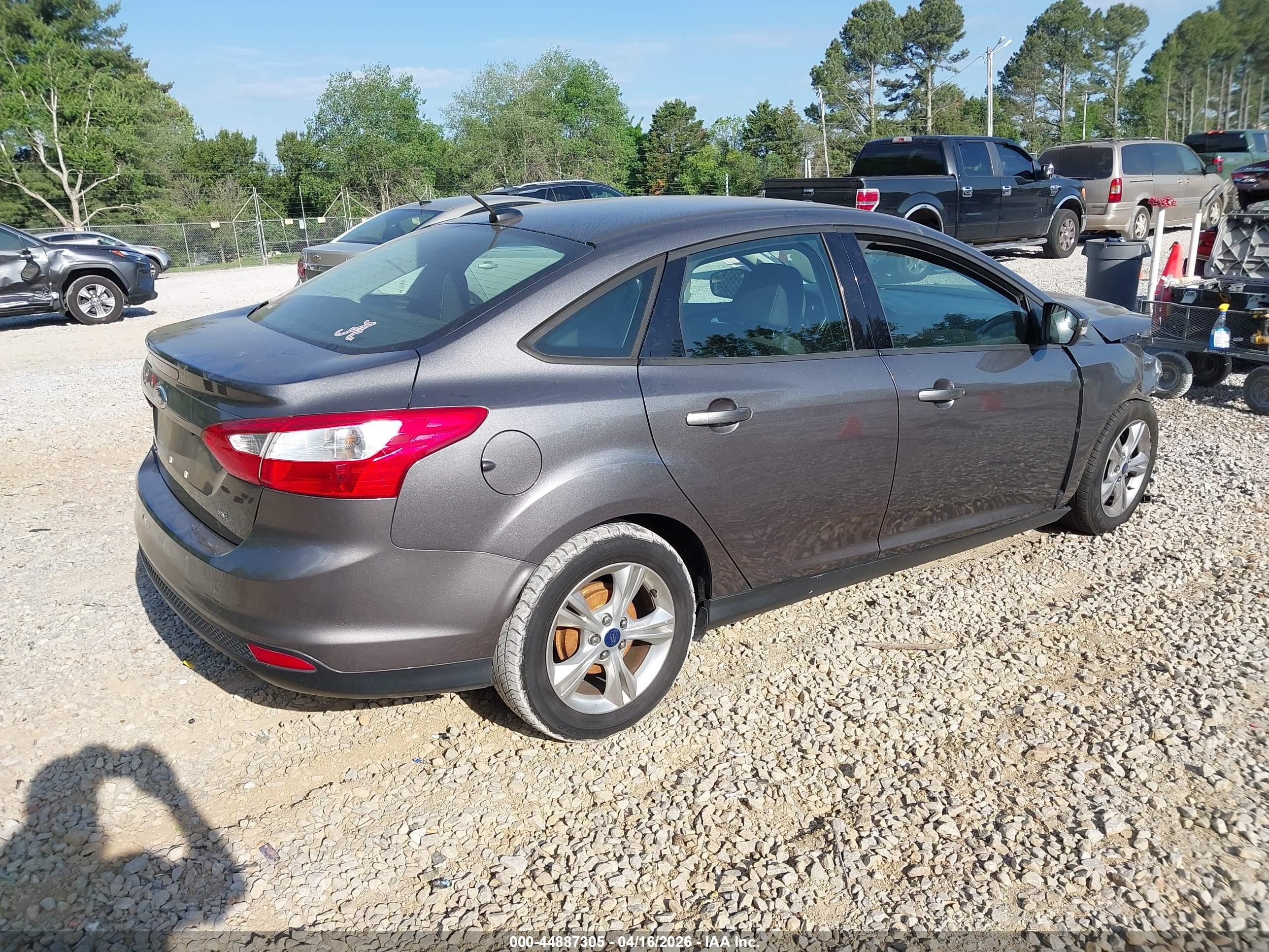2013 Ford Focus Se Серый vin: 1FADP3F25DL323462