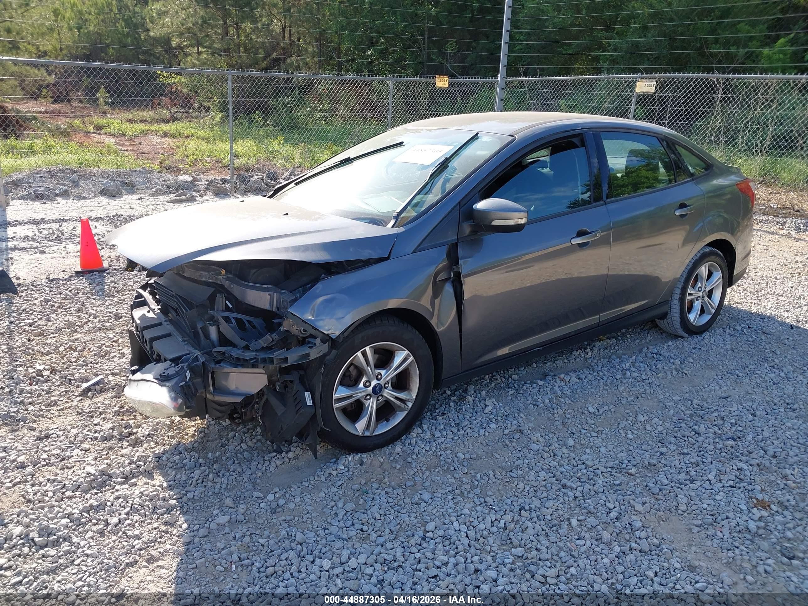 2013 Ford Focus Se Серый vin: 1FADP3F25DL323462