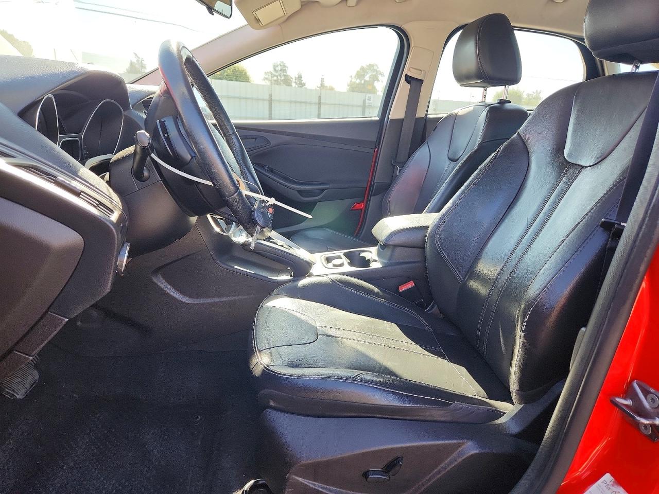 2013 Ford Focus Se Red vin: 1FADP3F25DL337118