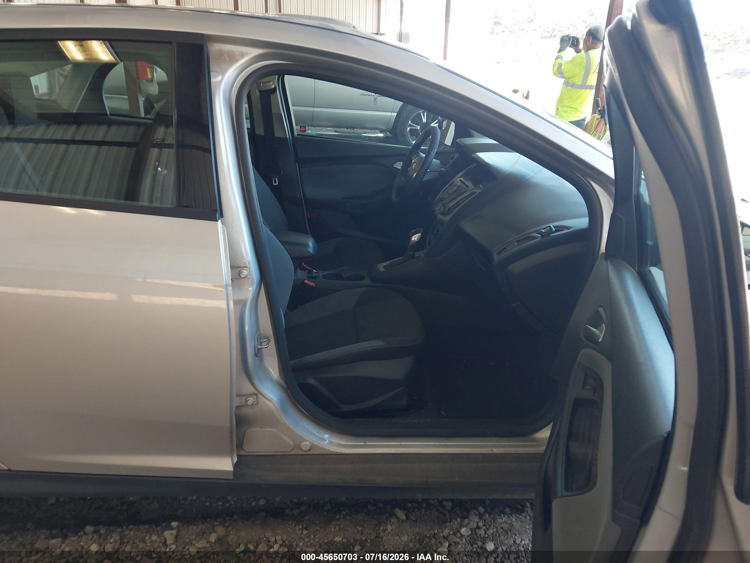 2013 Ford Focus Se Silver vin: 1FADP3F25DL368692