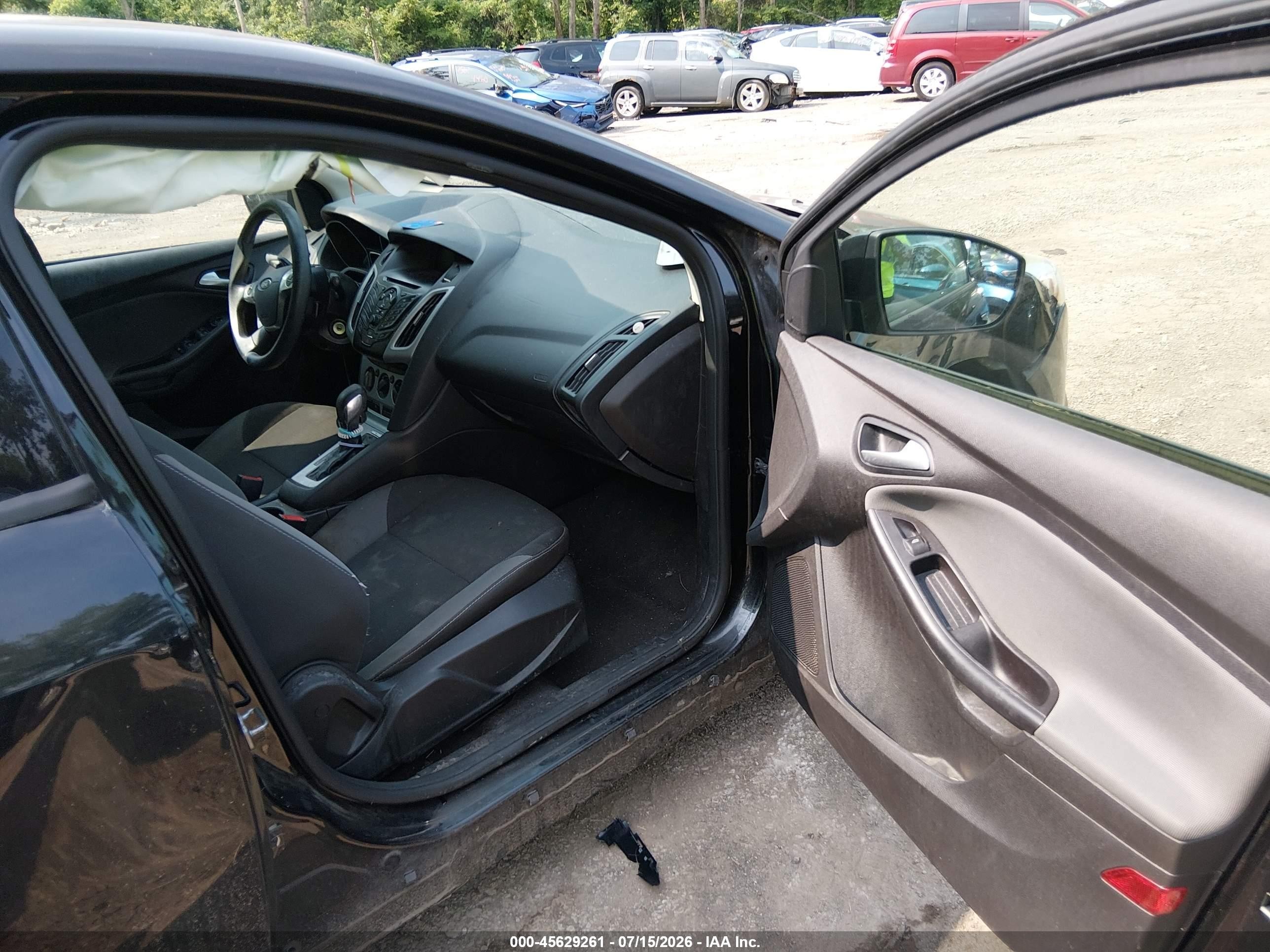 2013 Ford Focus Se Black vin: 1FADP3F25DL372077