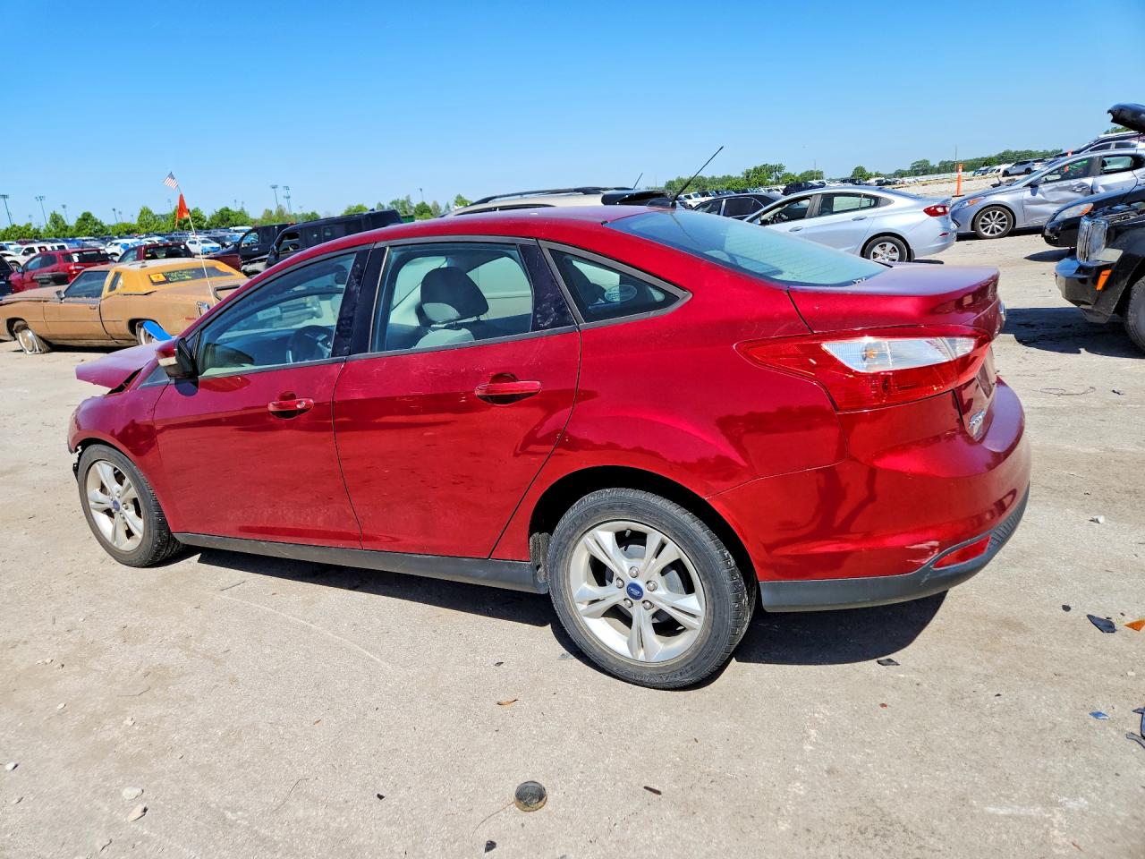 2013 Ford Focus Se Red vin: 1FADP3F25DL381636