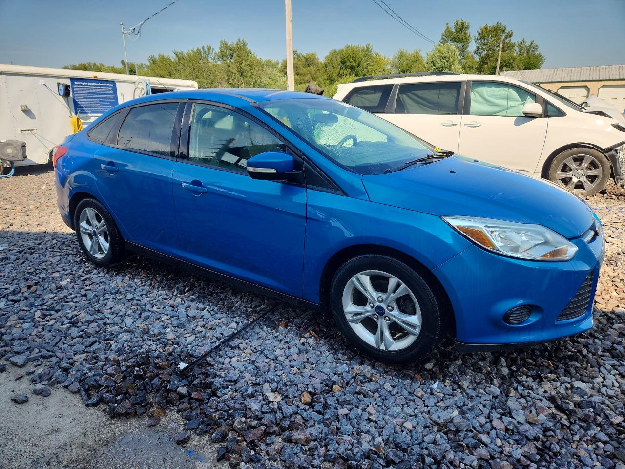 2014 Ford Focus Se Blue vin: 1FADP3F25EL105247