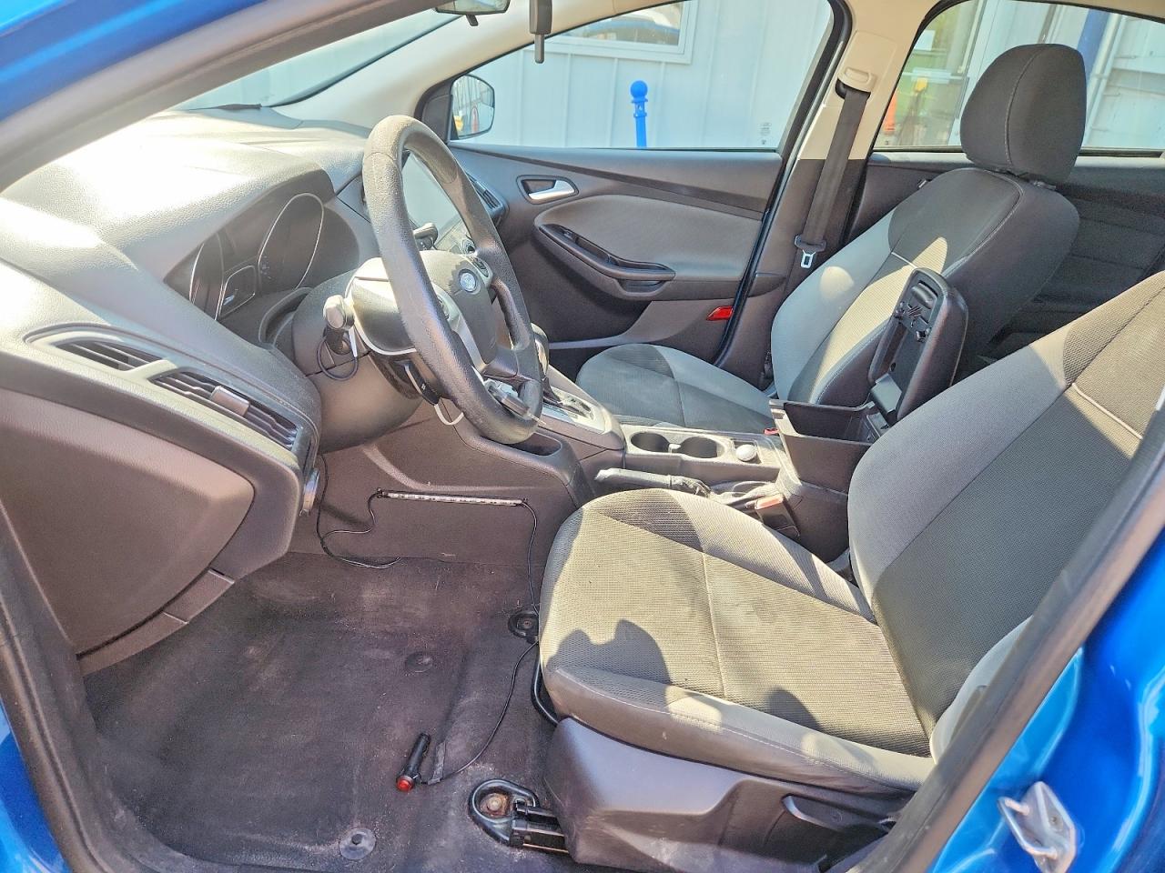 2014 Ford Focus Se Blue vin: 1FADP3F25EL105247